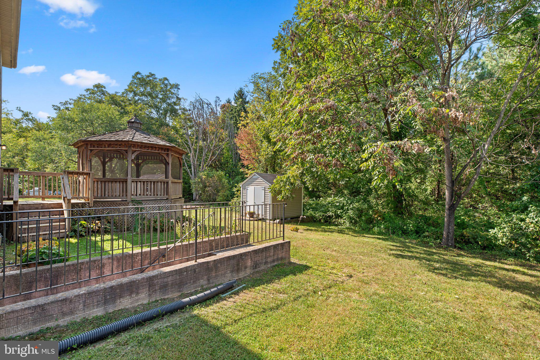 MAYFIELD ESTATES - Residential