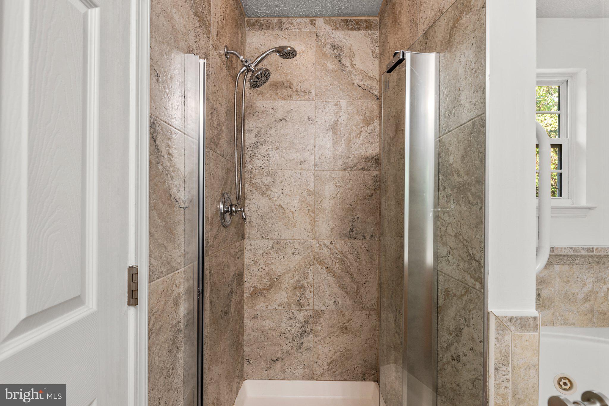 MAYFIELD ESTATES - Residential