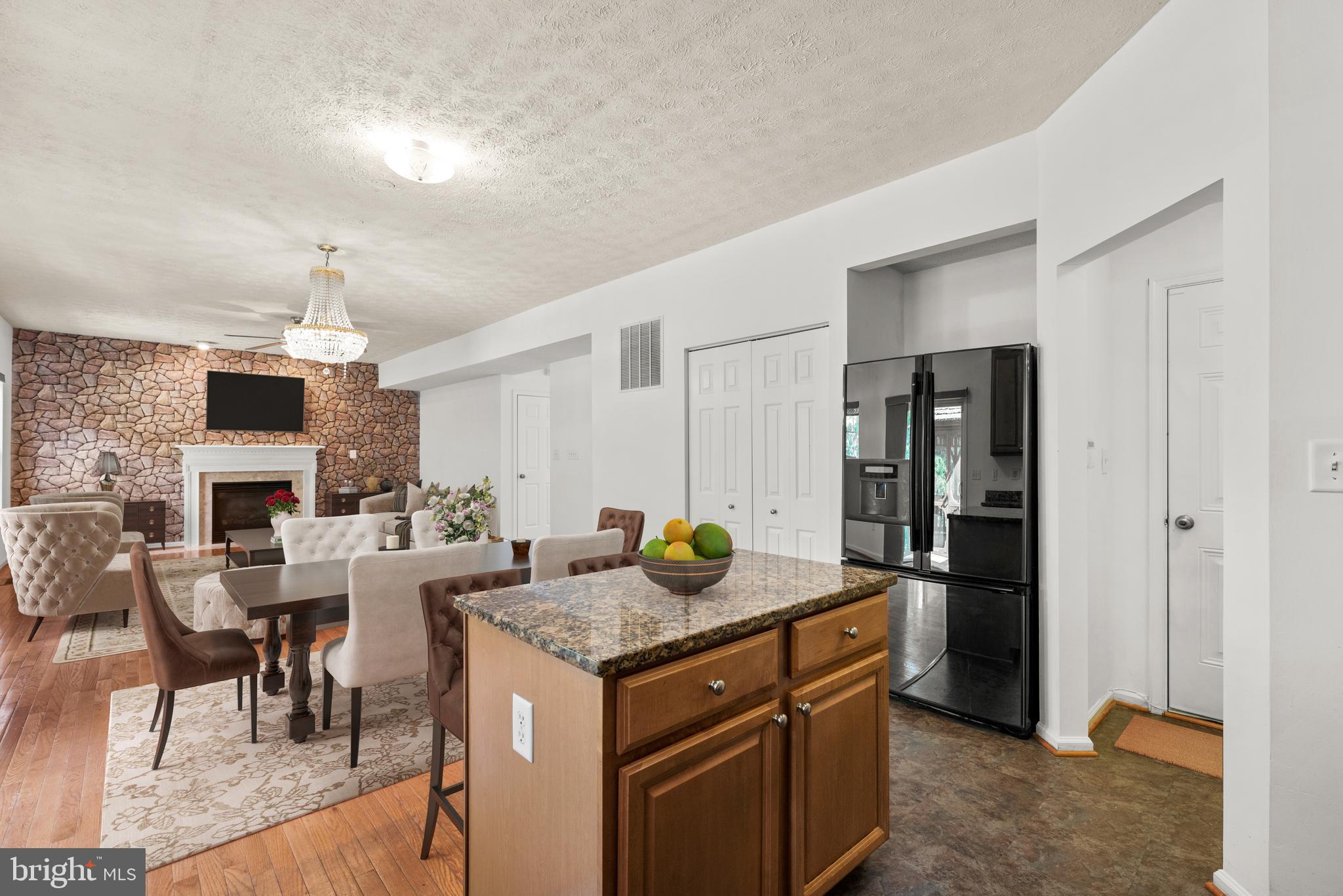 MAYFIELD ESTATES - Residential