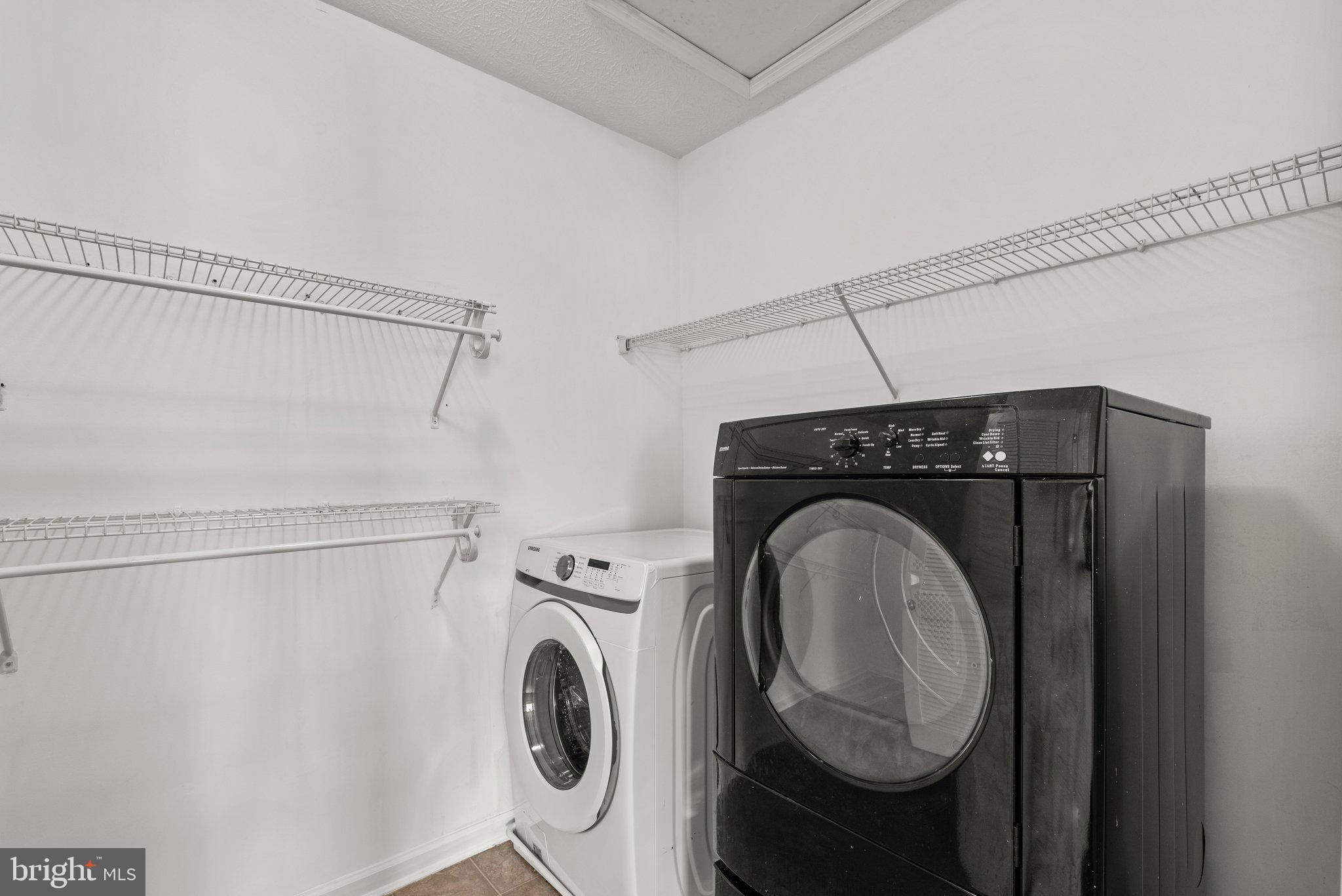 MAYFIELD ESTATES - Residential