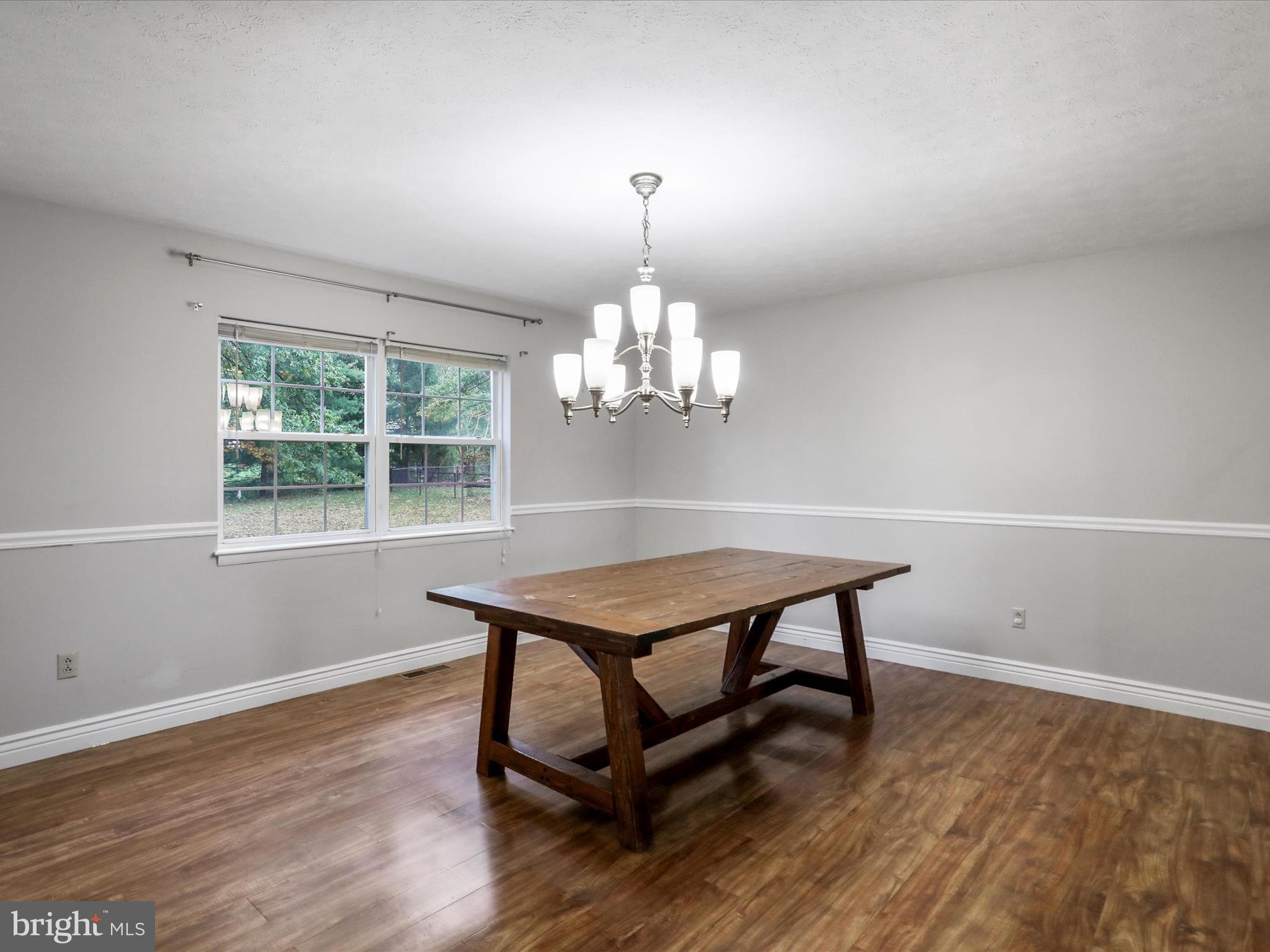 DOWDEN HILLS - Residential