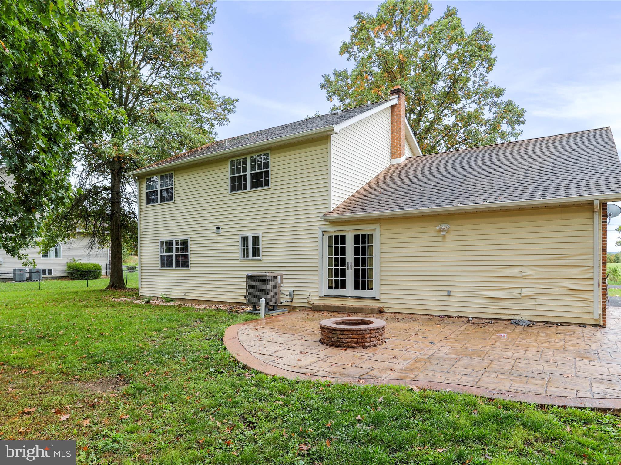 DOWDEN HILLS - Residential