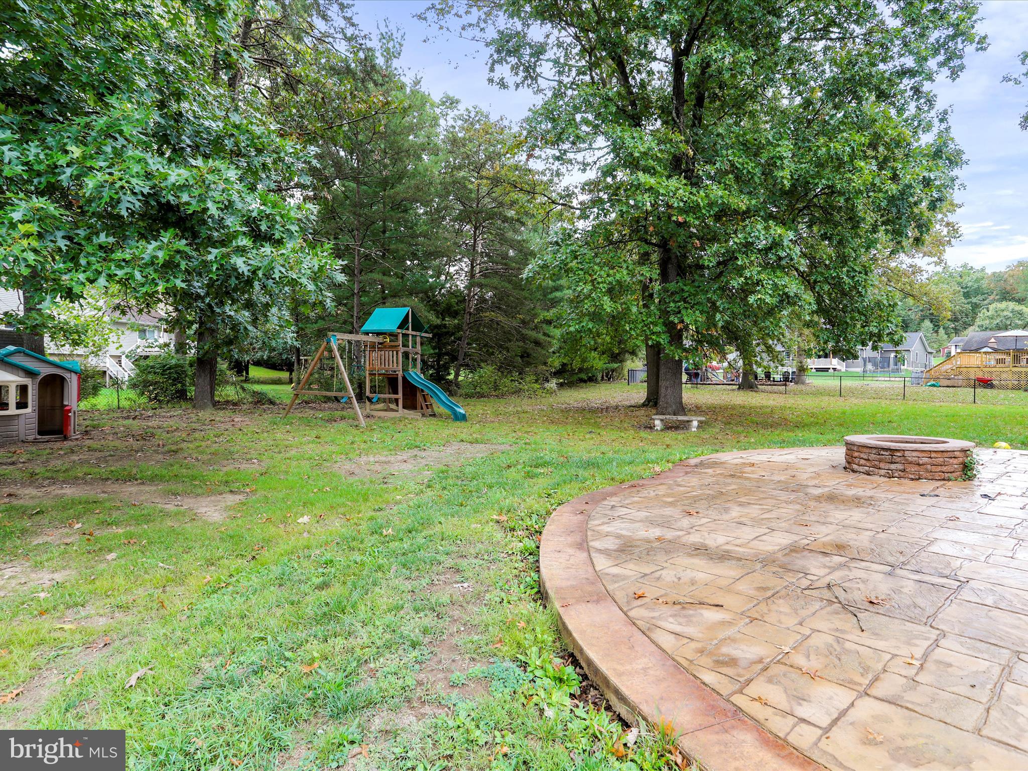 DOWDEN HILLS - Residential