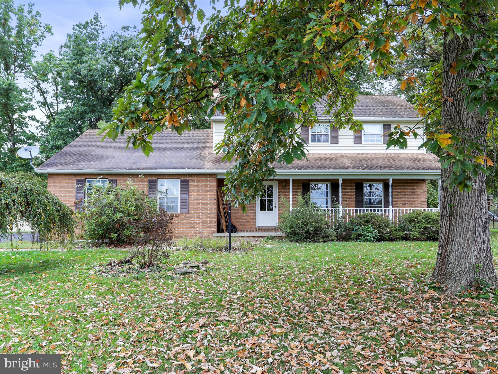 DOWDEN HILLS - Residential