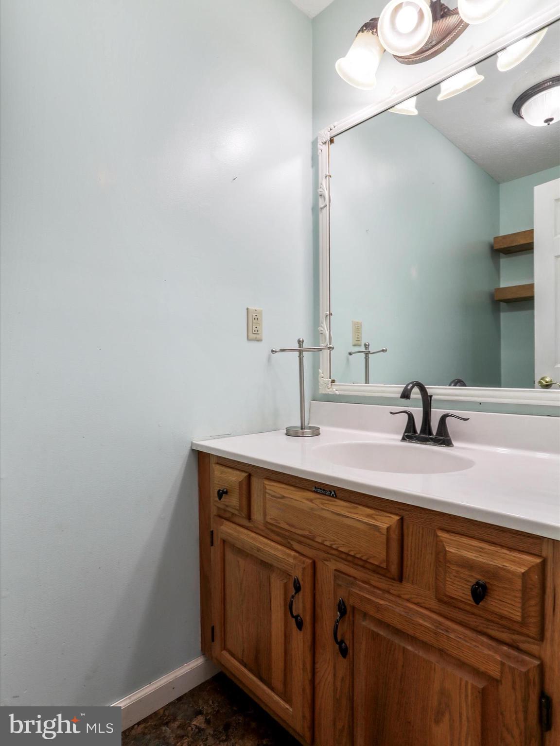 DOWDEN HILLS - Residential