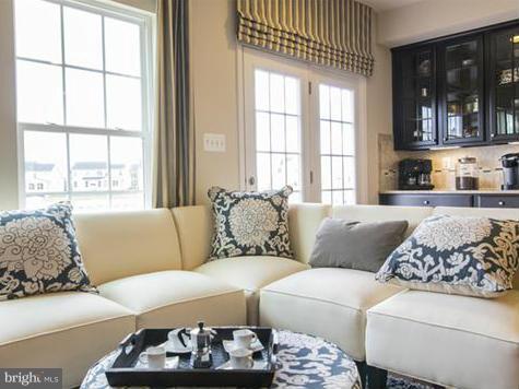 VILLAGES OF URBANA - Residential