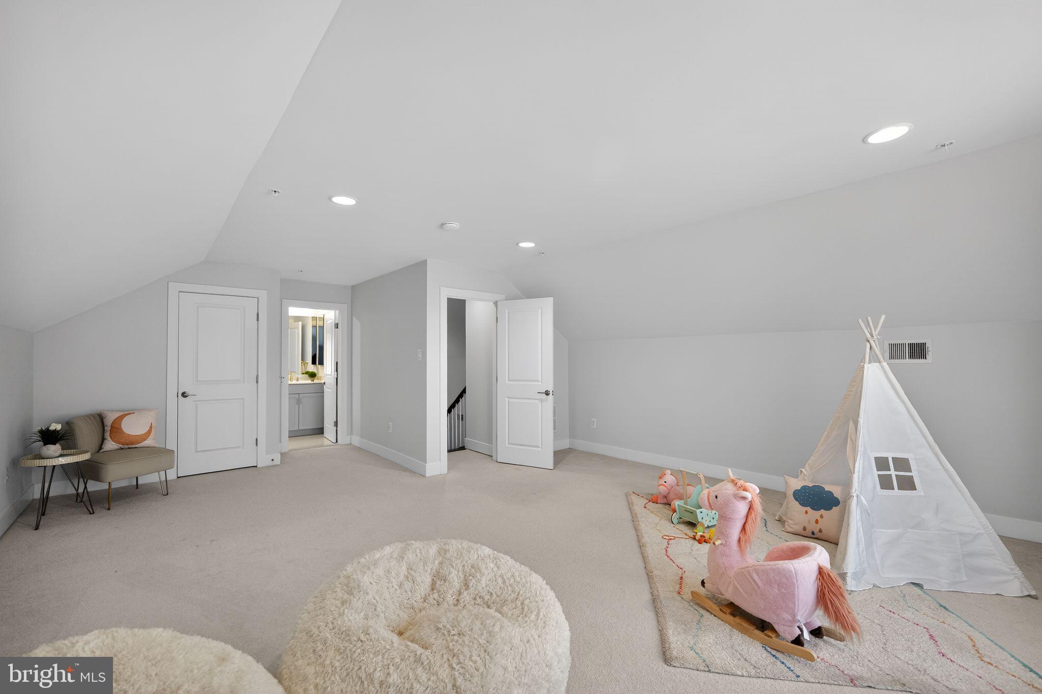 MAPLE LAWN - Residential