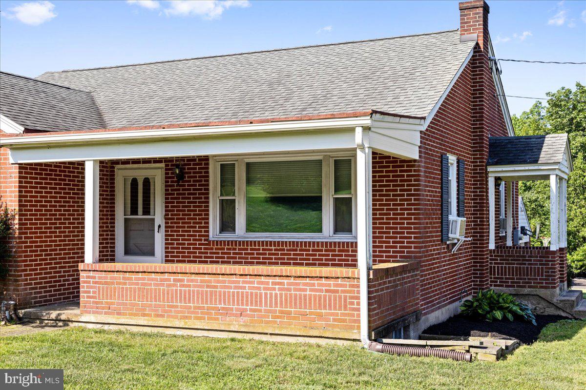 1848 HOFFMANSVILLE ROAD
