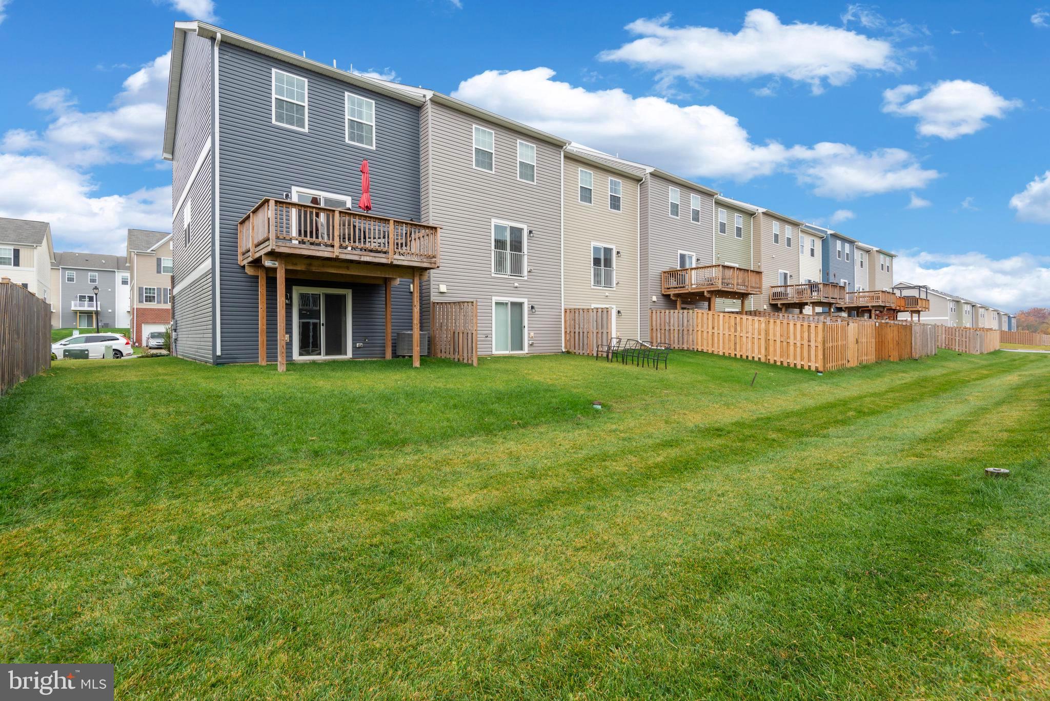 BERKELEY RIDGE - Residential