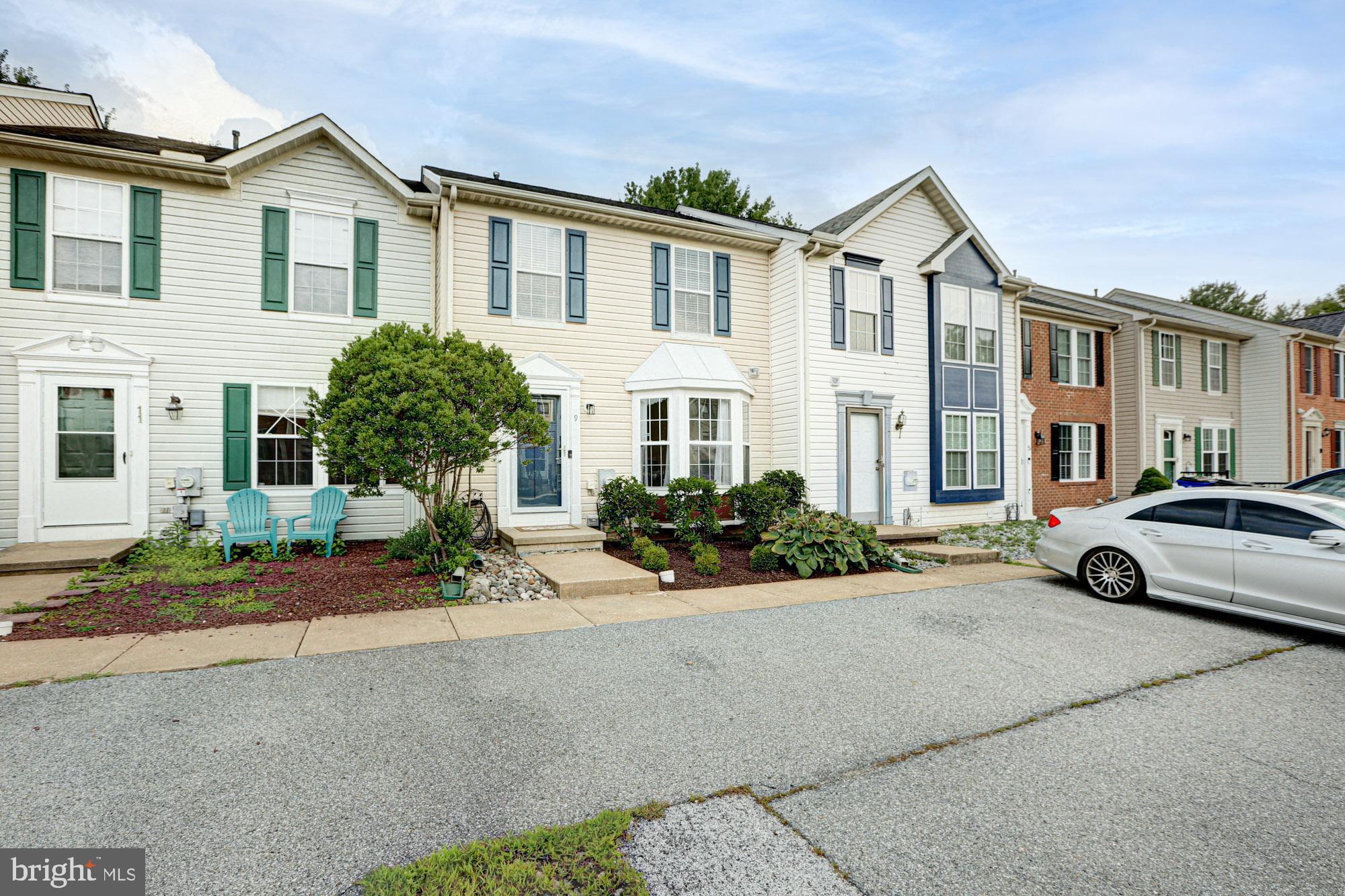 9 W CHRISTINA PLACE