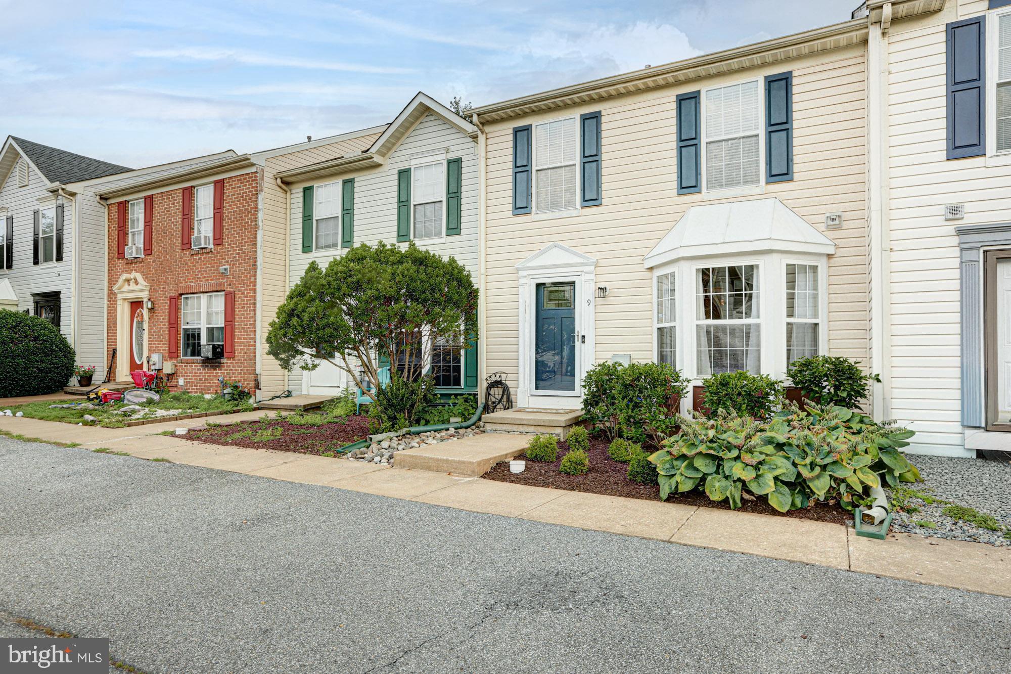 9 W CHRISTINA PLACE