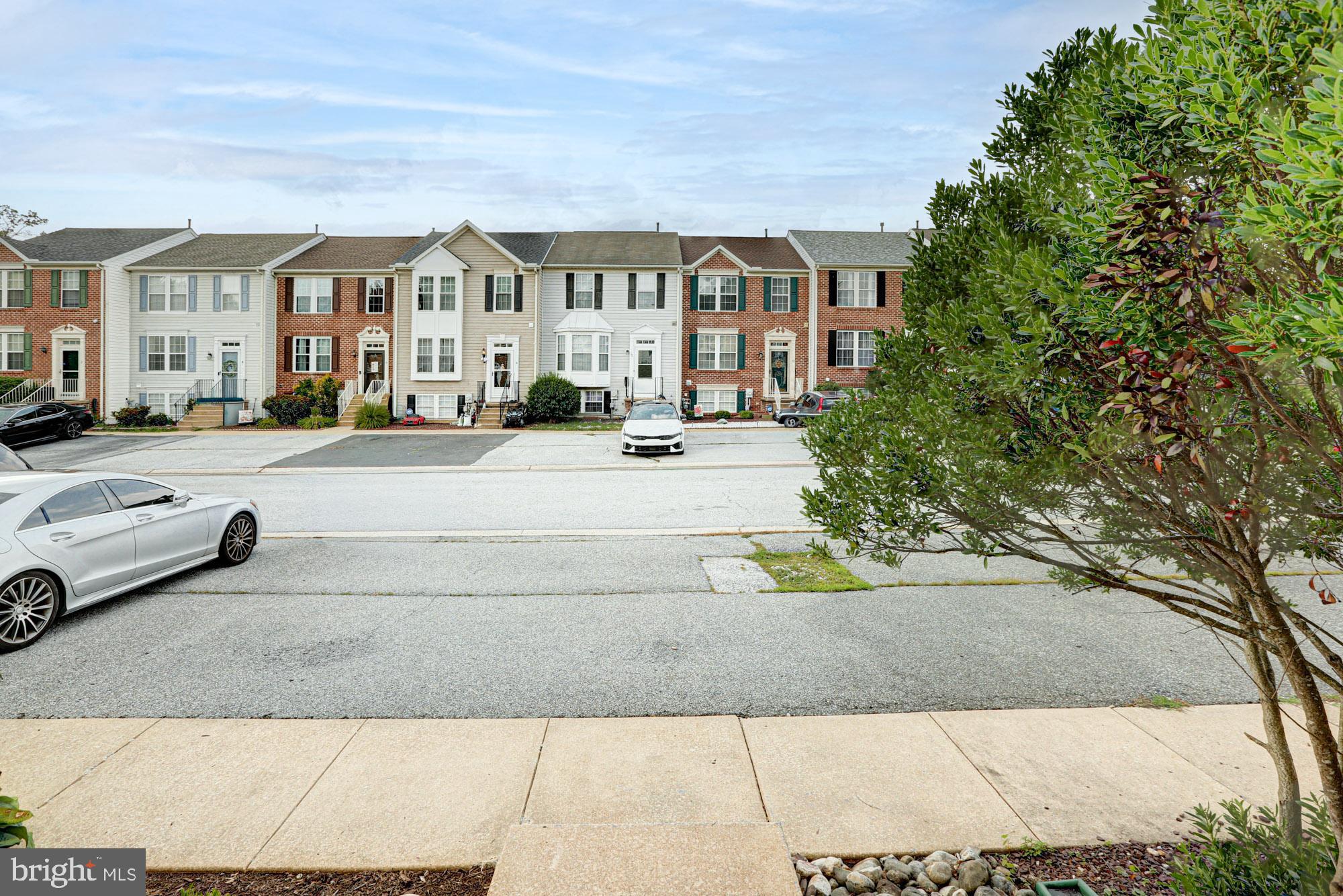 9 W CHRISTINA PLACE