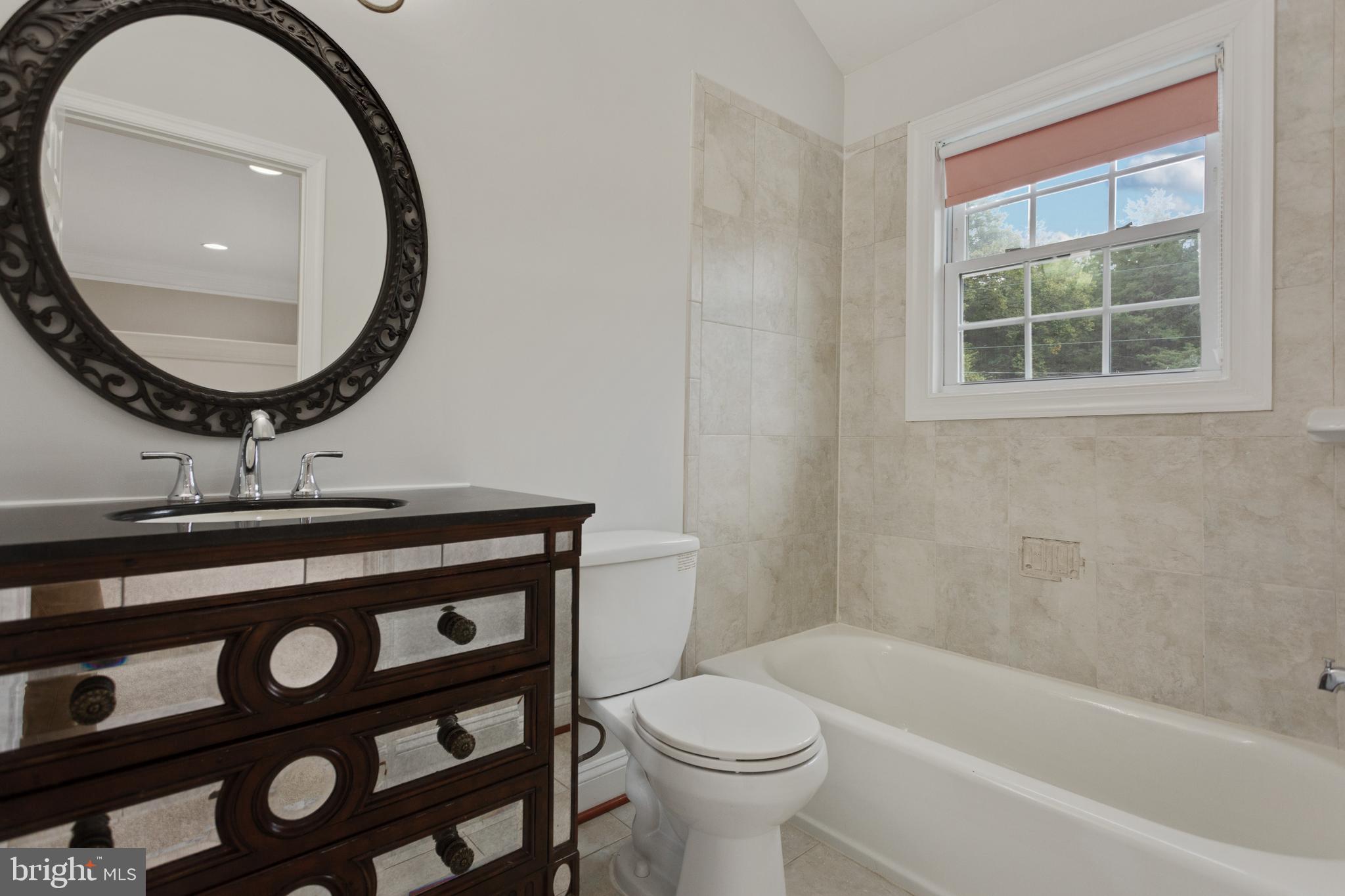 PINECREST - Residential