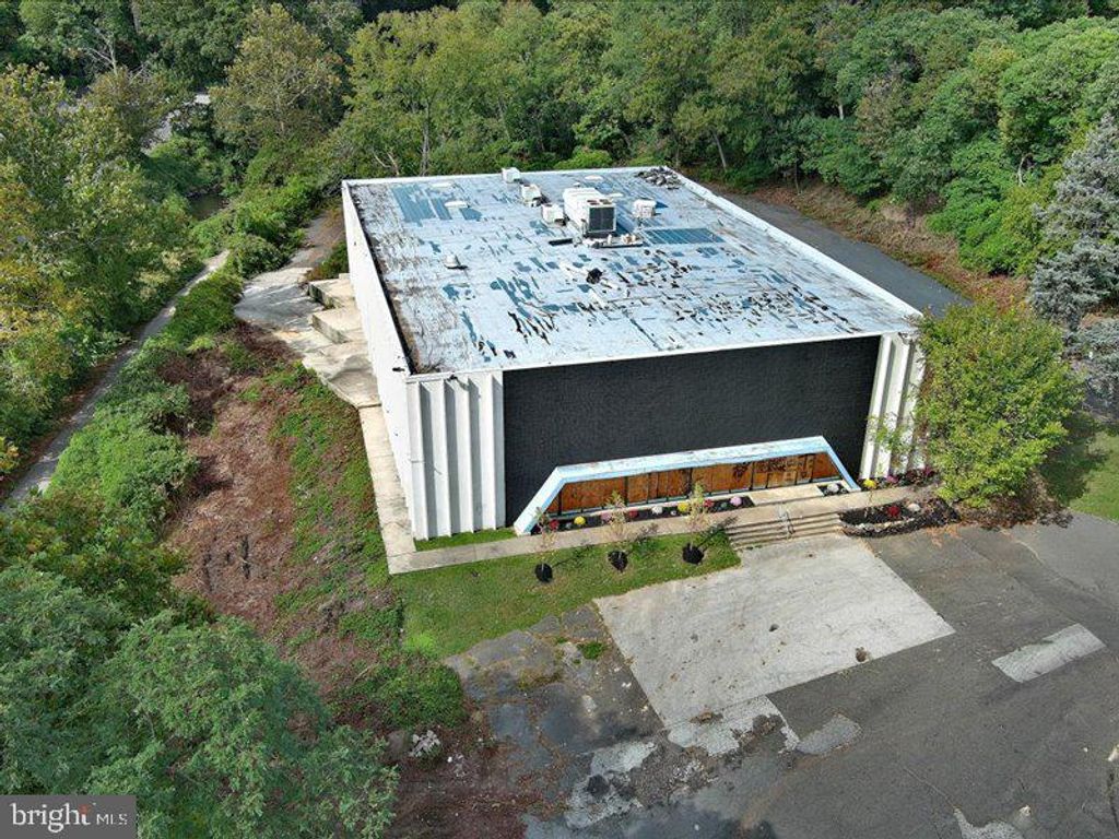 Photo of 4000 Bridge Street, DREXEL HILL, PA 19026 (MLS # PADE2102056)