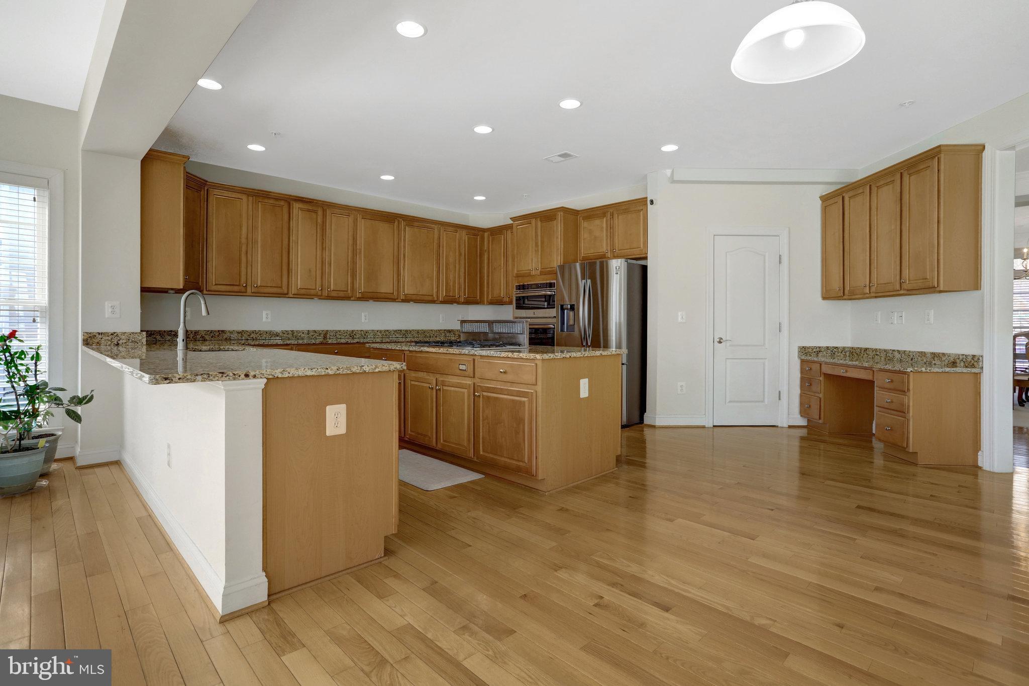 PALISADES AT OAK CREEK - Residential