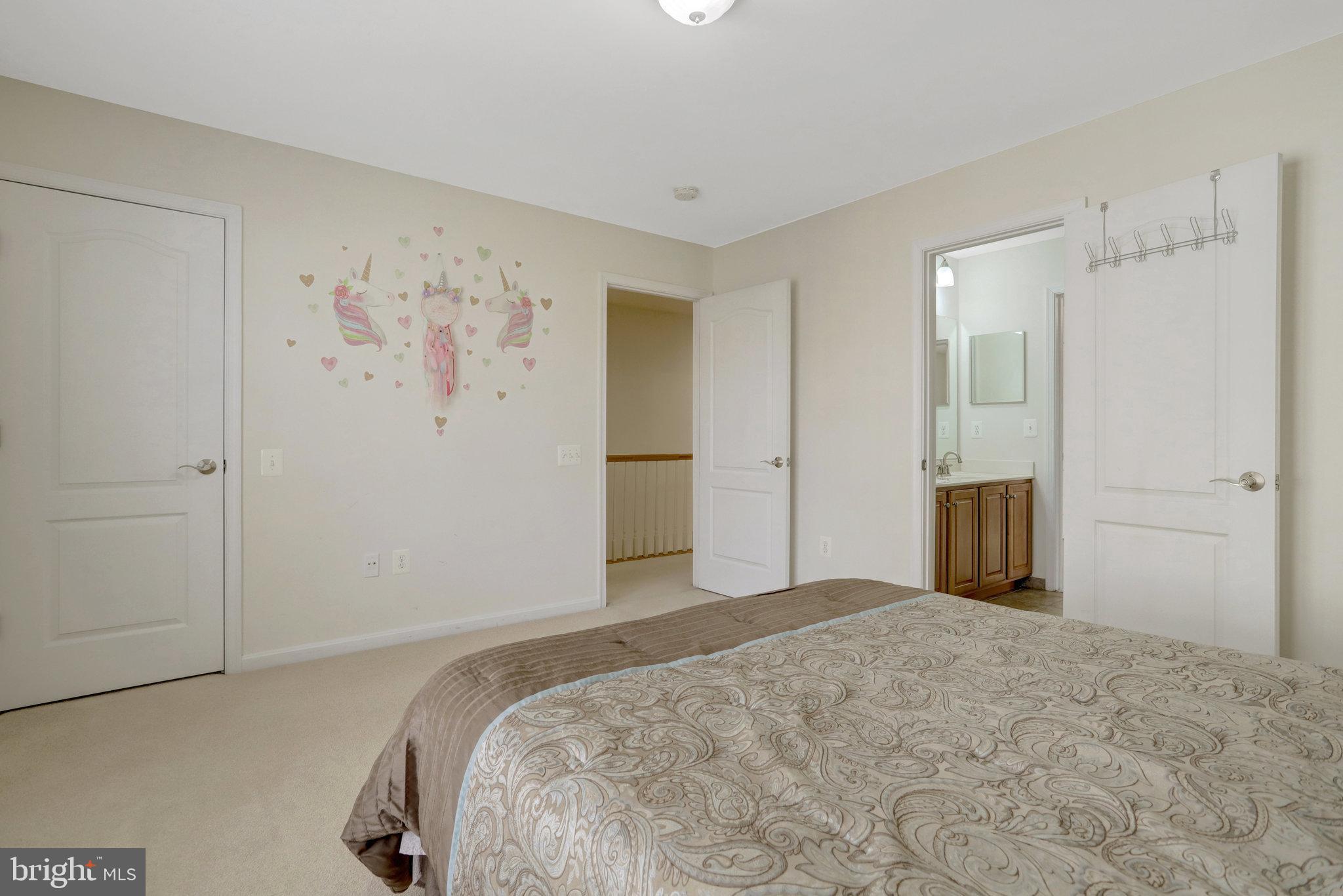 PALISADES AT OAK CREEK - Residential