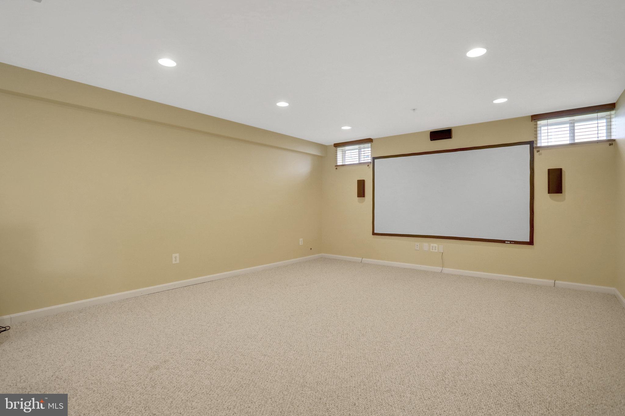 PALISADES AT OAK CREEK - Residential