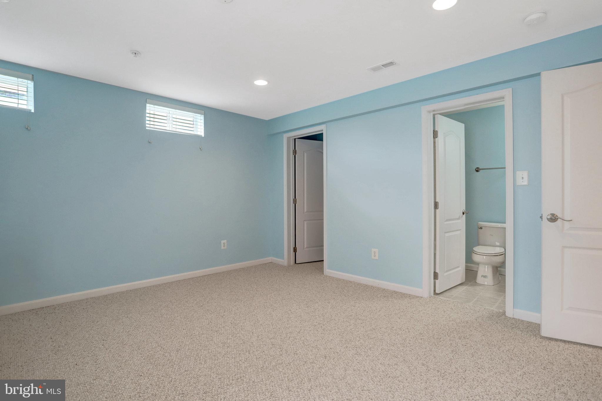 PALISADES AT OAK CREEK - Residential