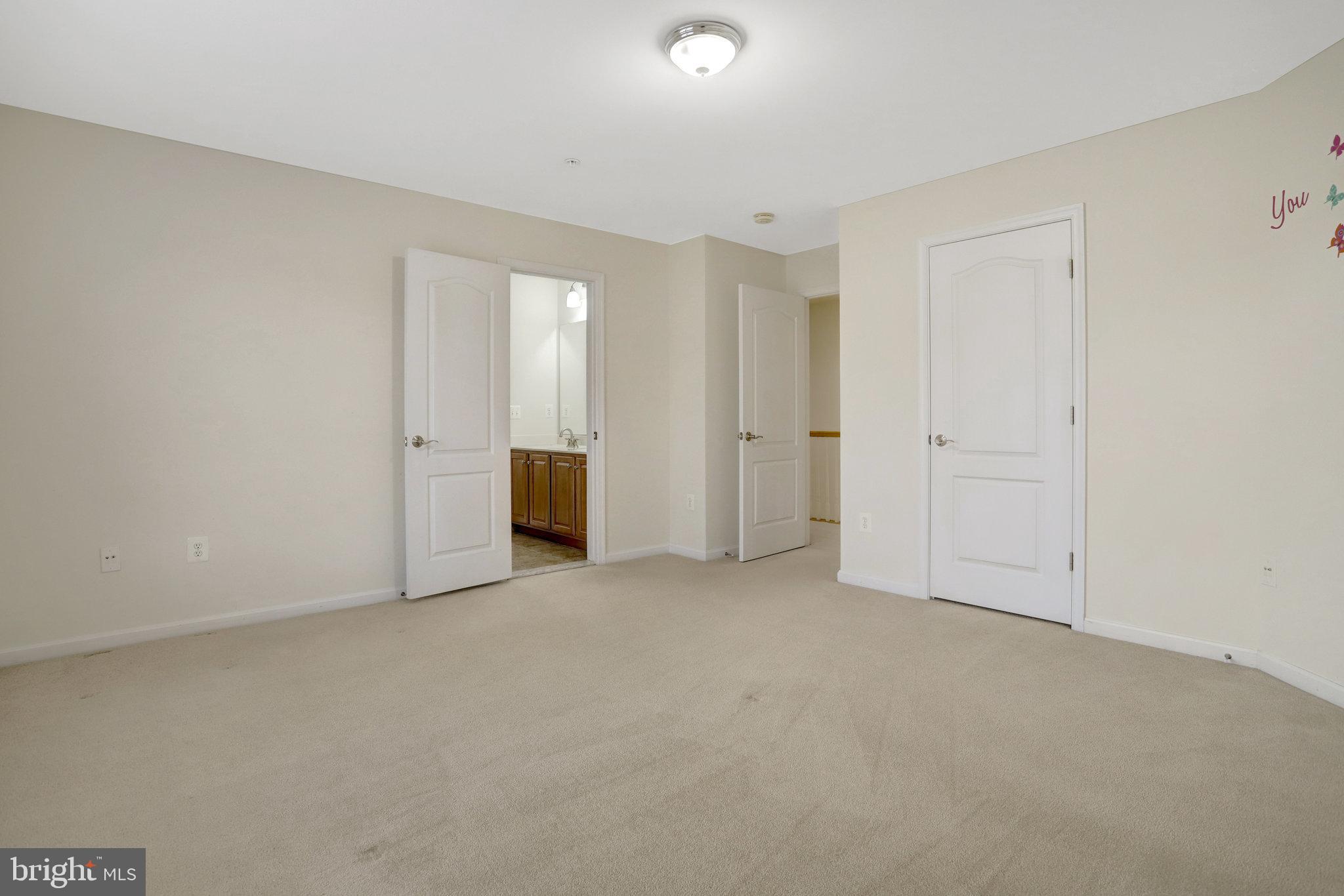 PALISADES AT OAK CREEK - Residential