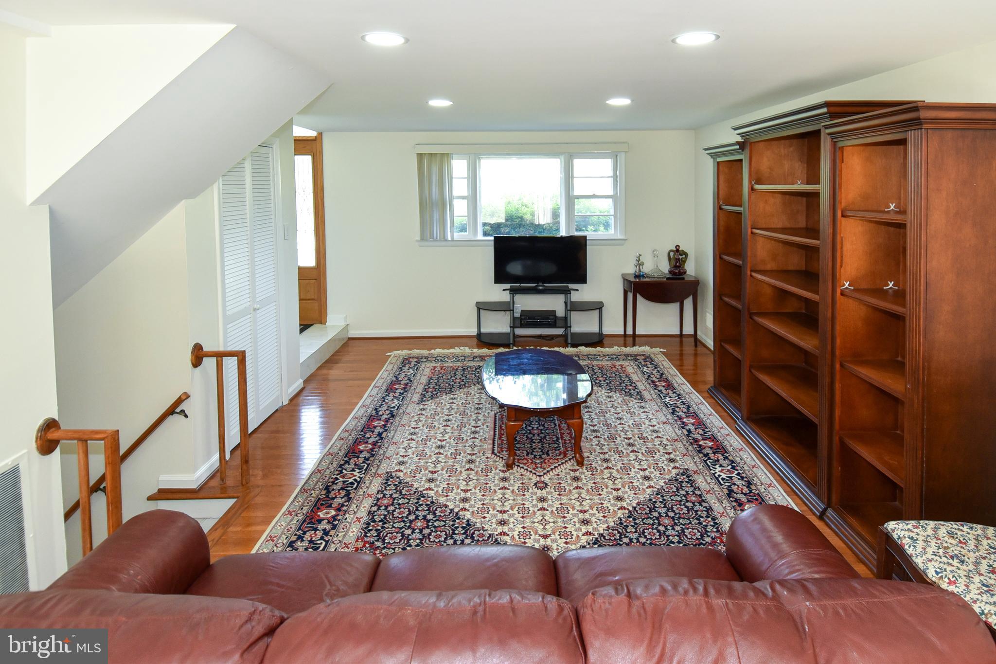 BRADMOOR - Residential Lease