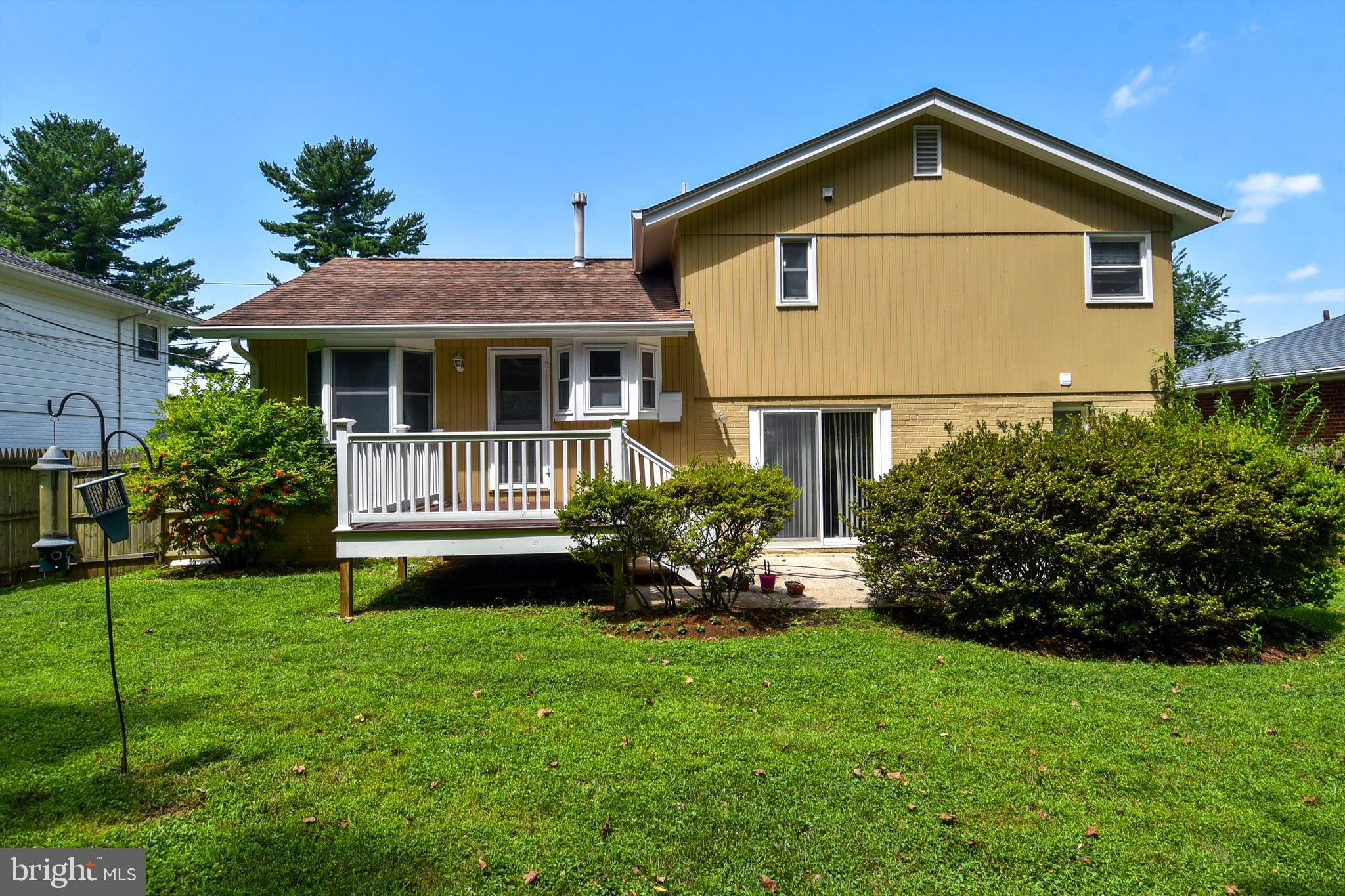 BRADMOOR - Residential Lease