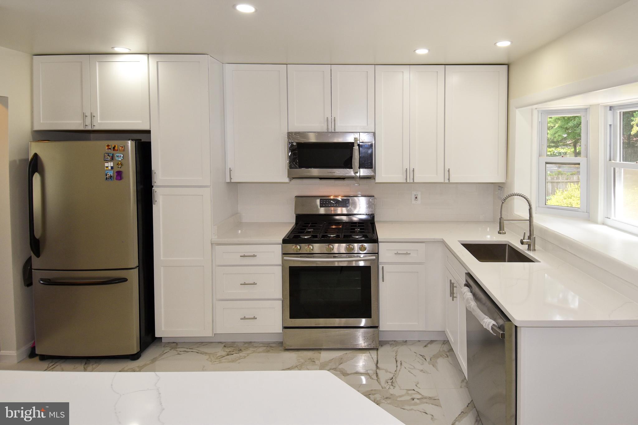 BRADMOOR - Residential Lease