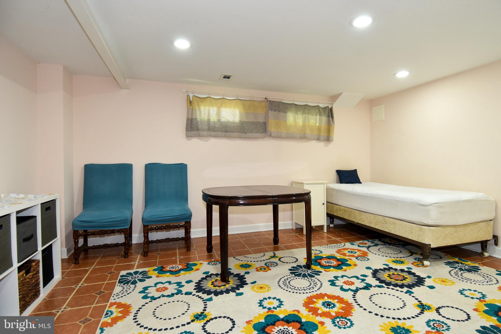 BRADMOOR - Residential Lease