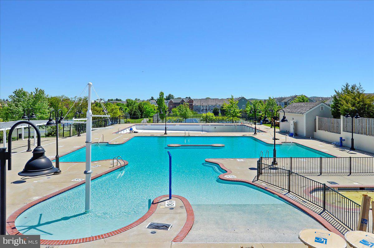 VILLAGES OF URBANA - Residential