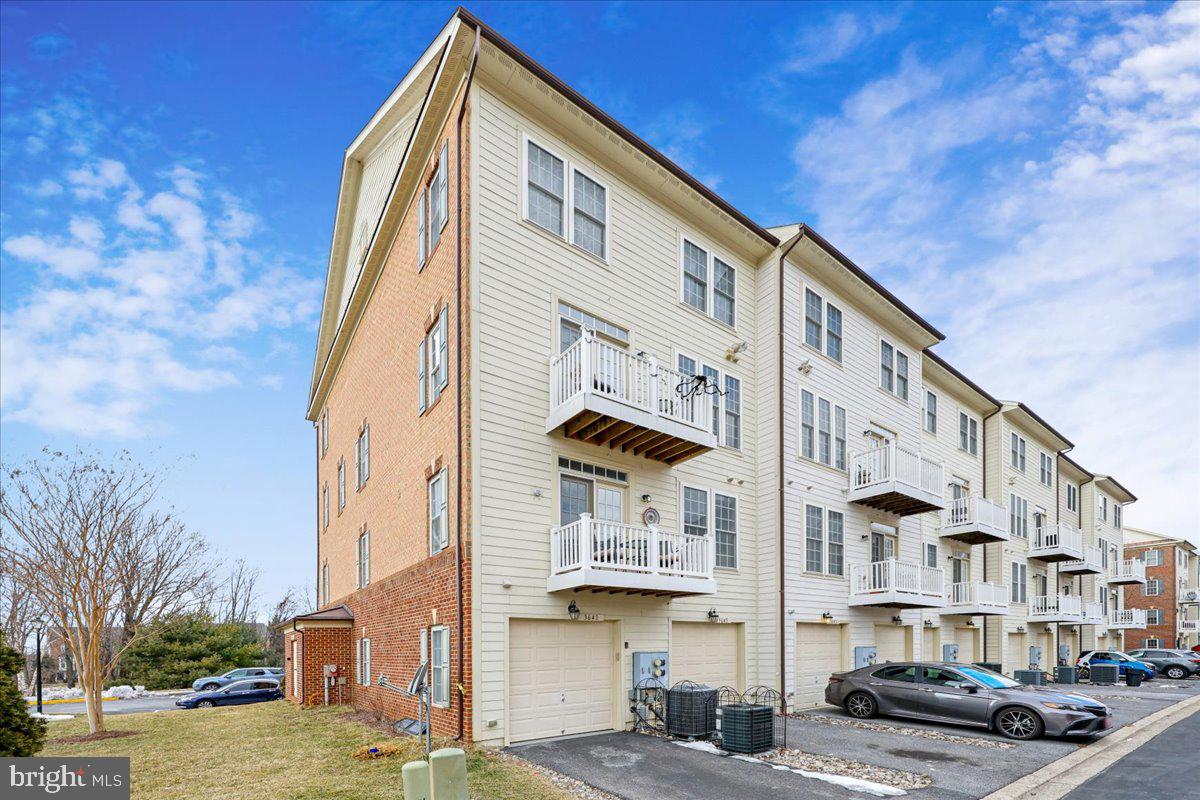 VILLAGES OF URBANA - Residential