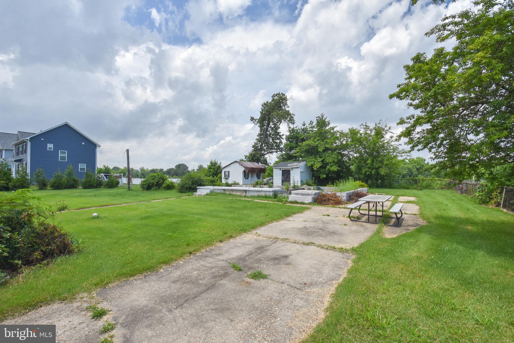226 OAKWOOD ROAD