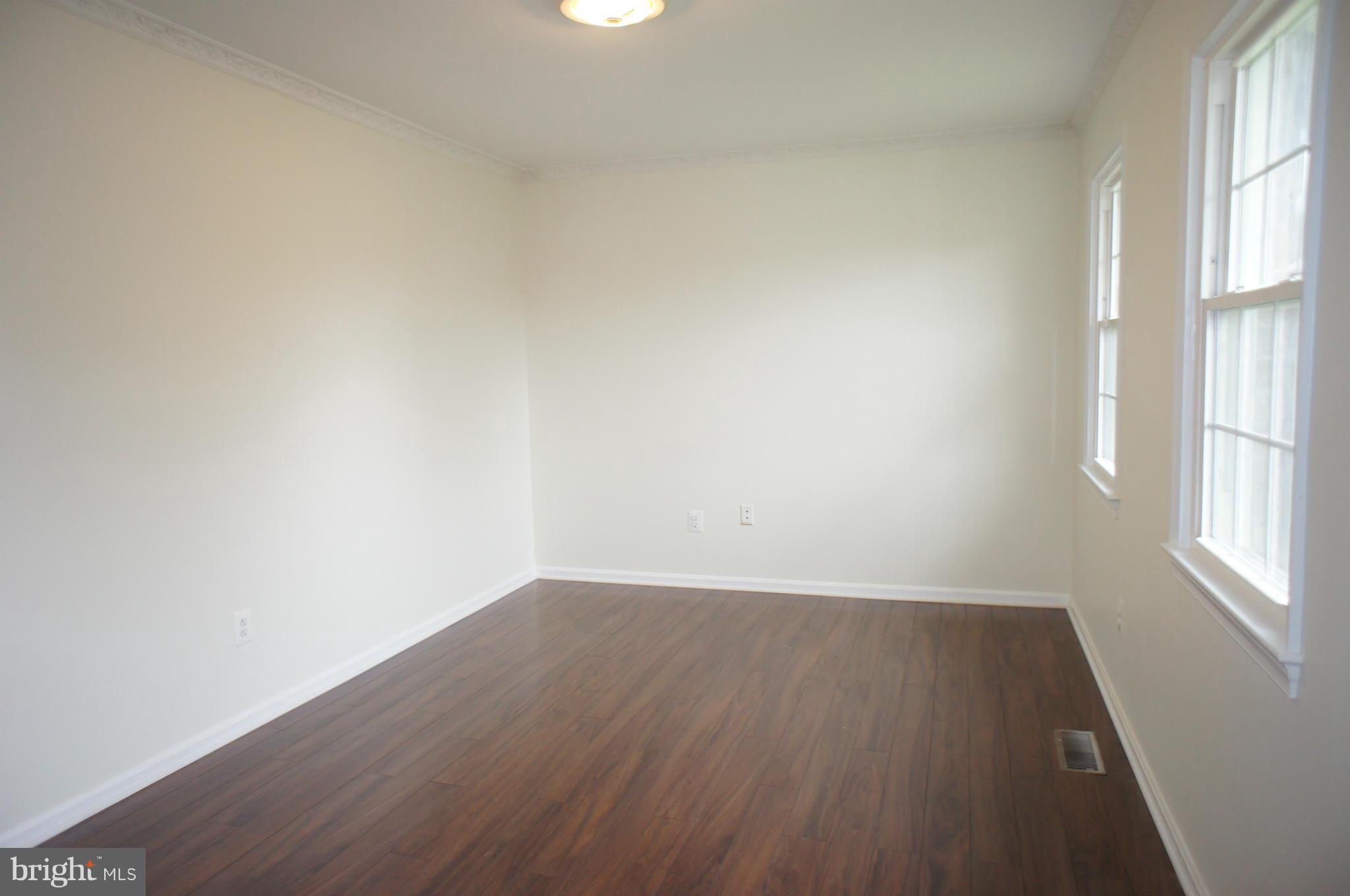 BROOKFIELD - Residential