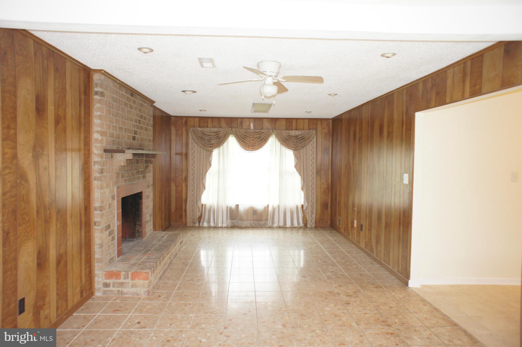 BROOKFIELD - Residential