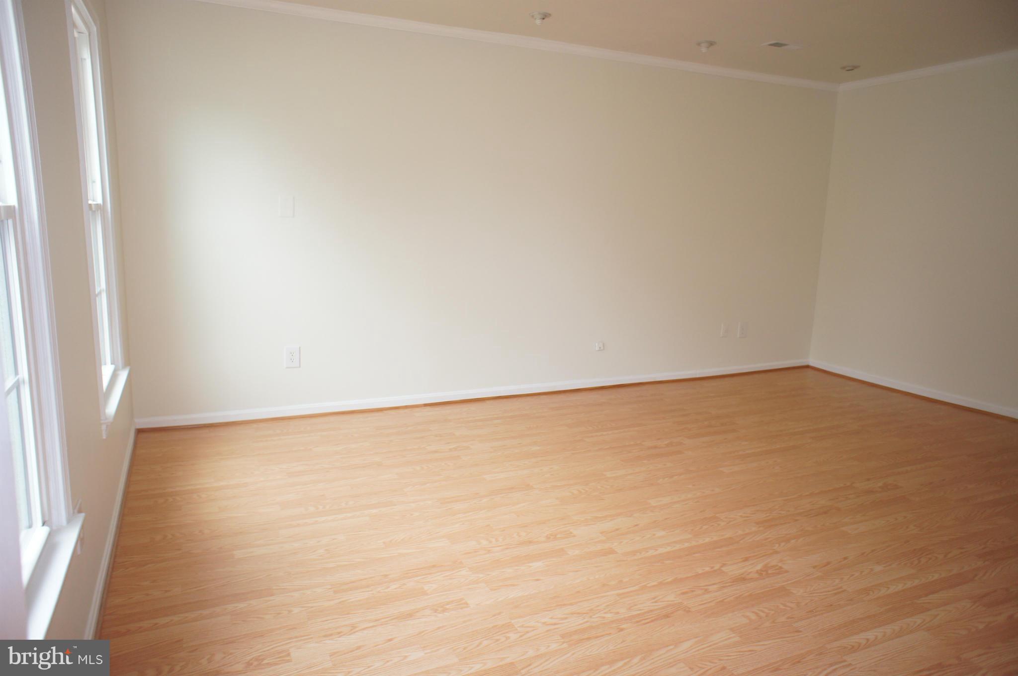 BROOKFIELD - Residential