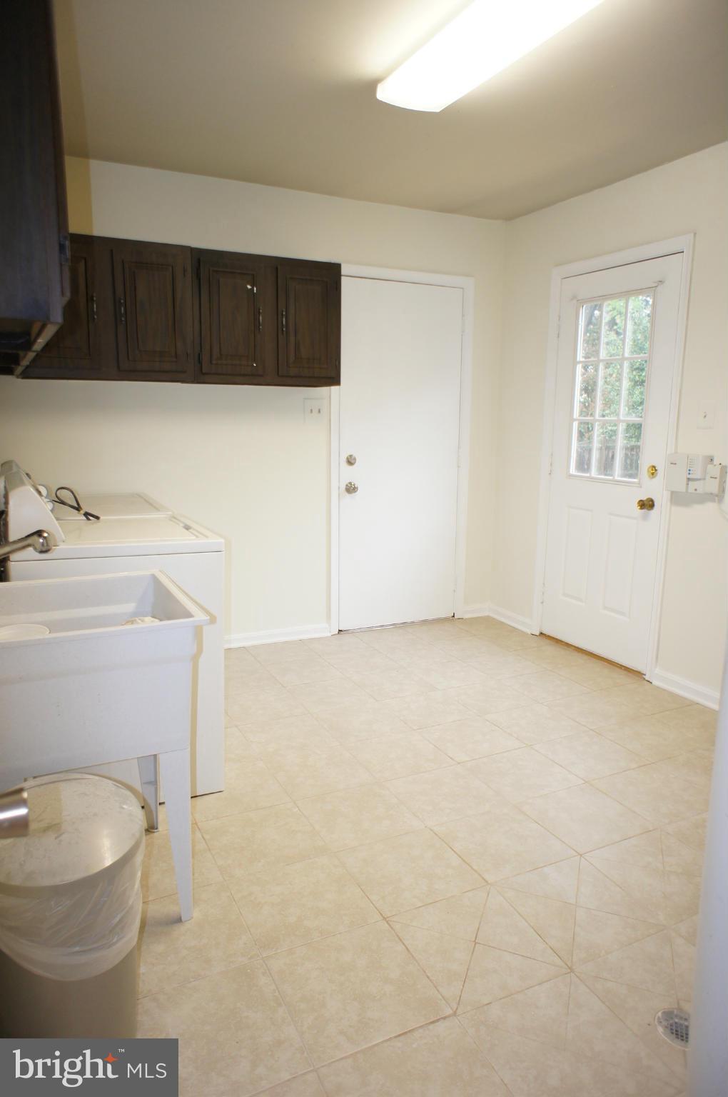 BROOKFIELD - Residential