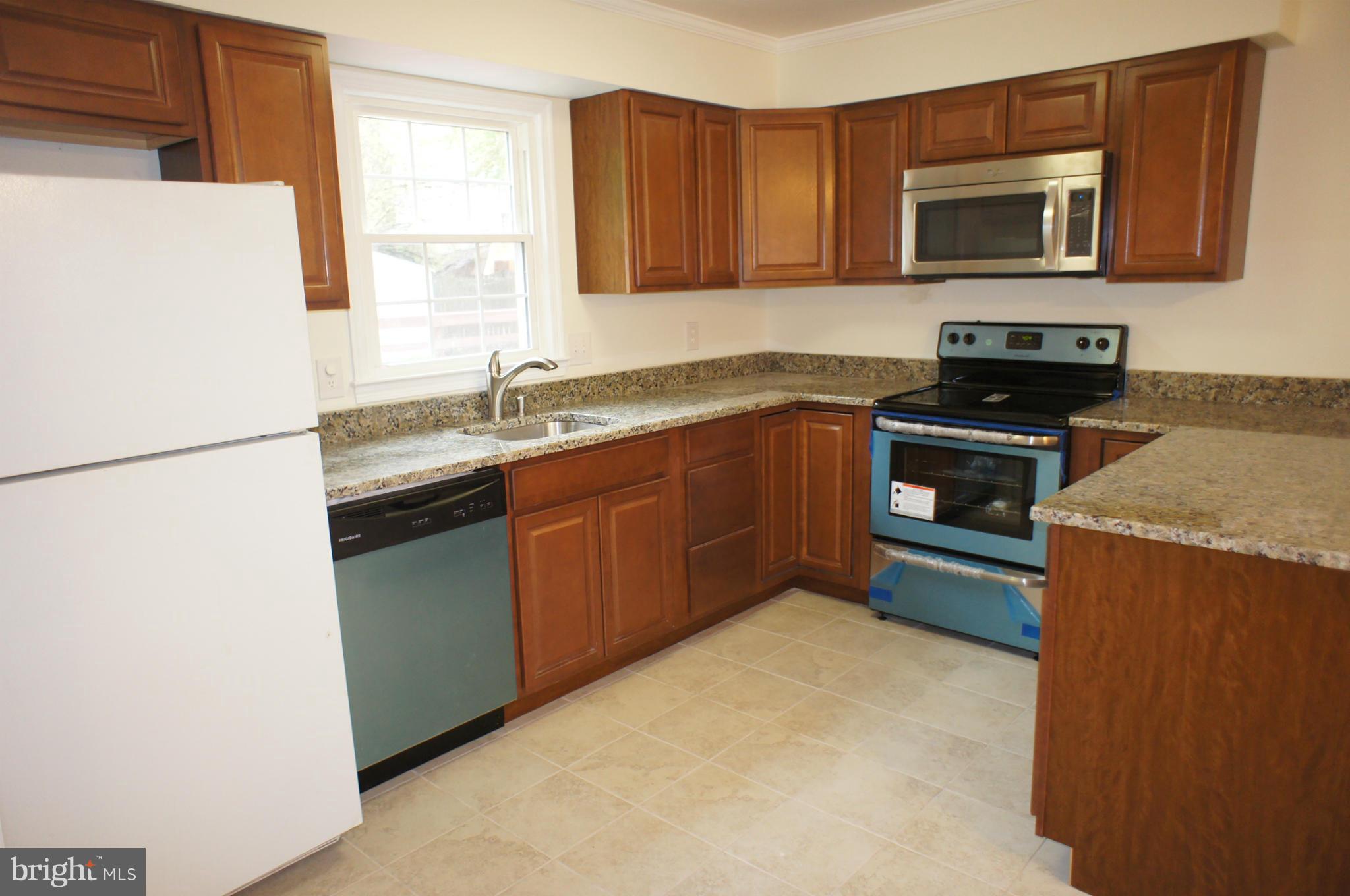 BROOKFIELD - Residential