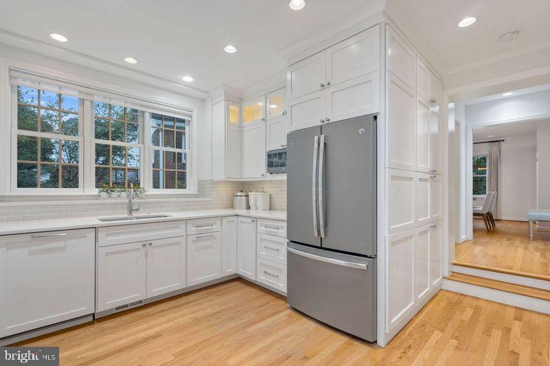 MADISON MANOR - Residential