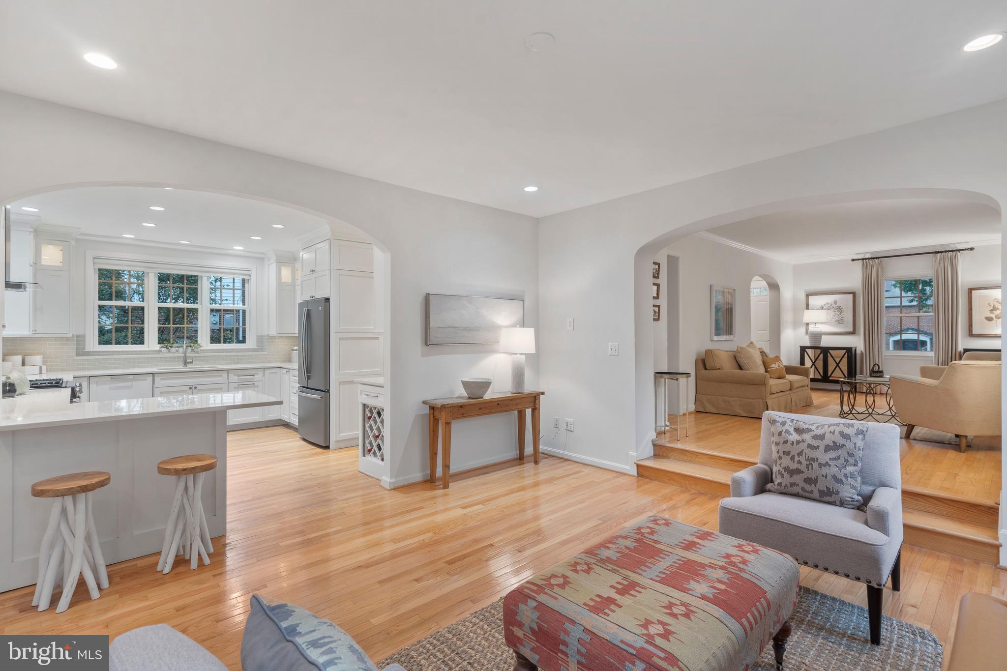 MADISON MANOR - Residential