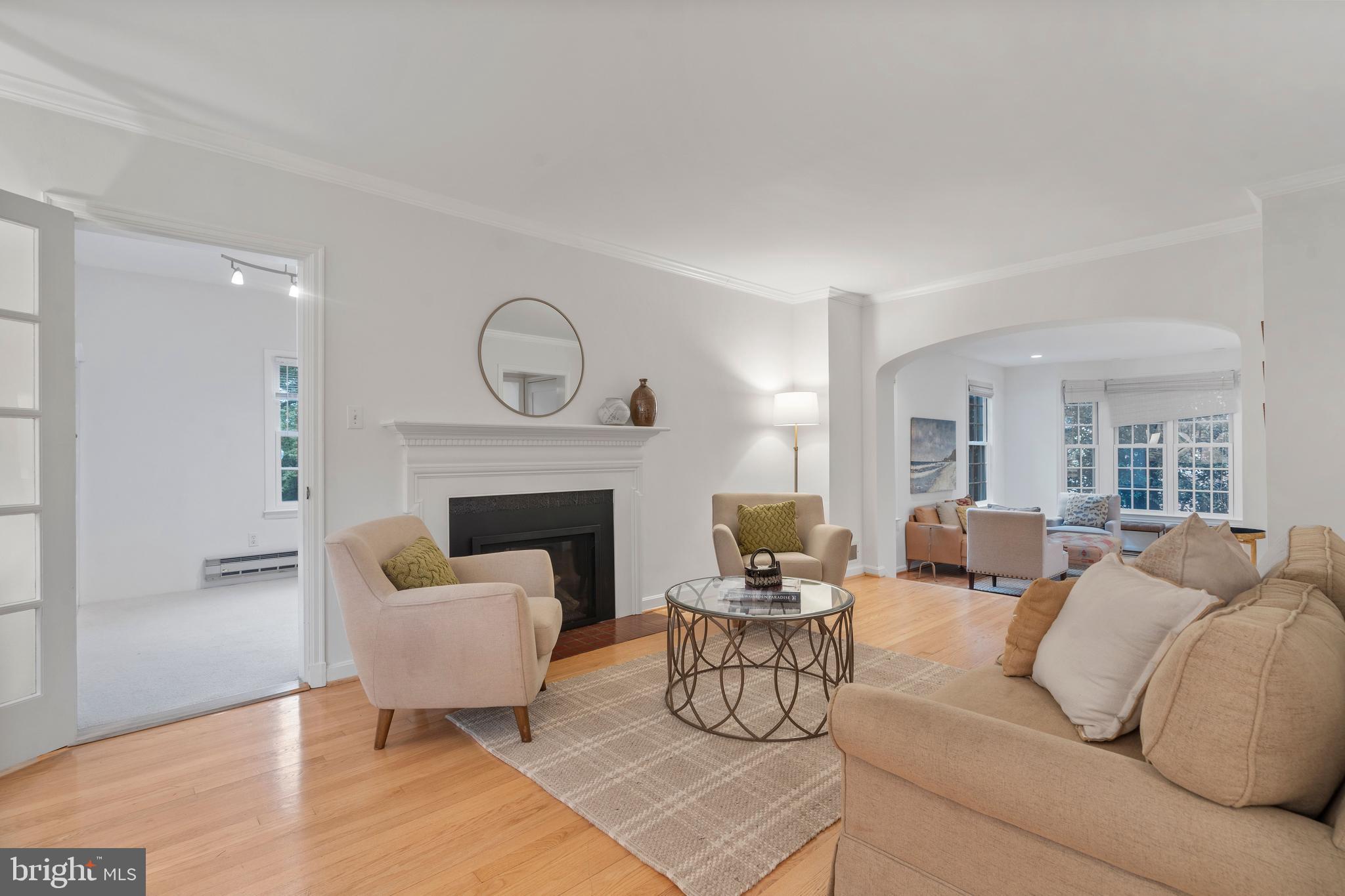 MADISON MANOR - Residential