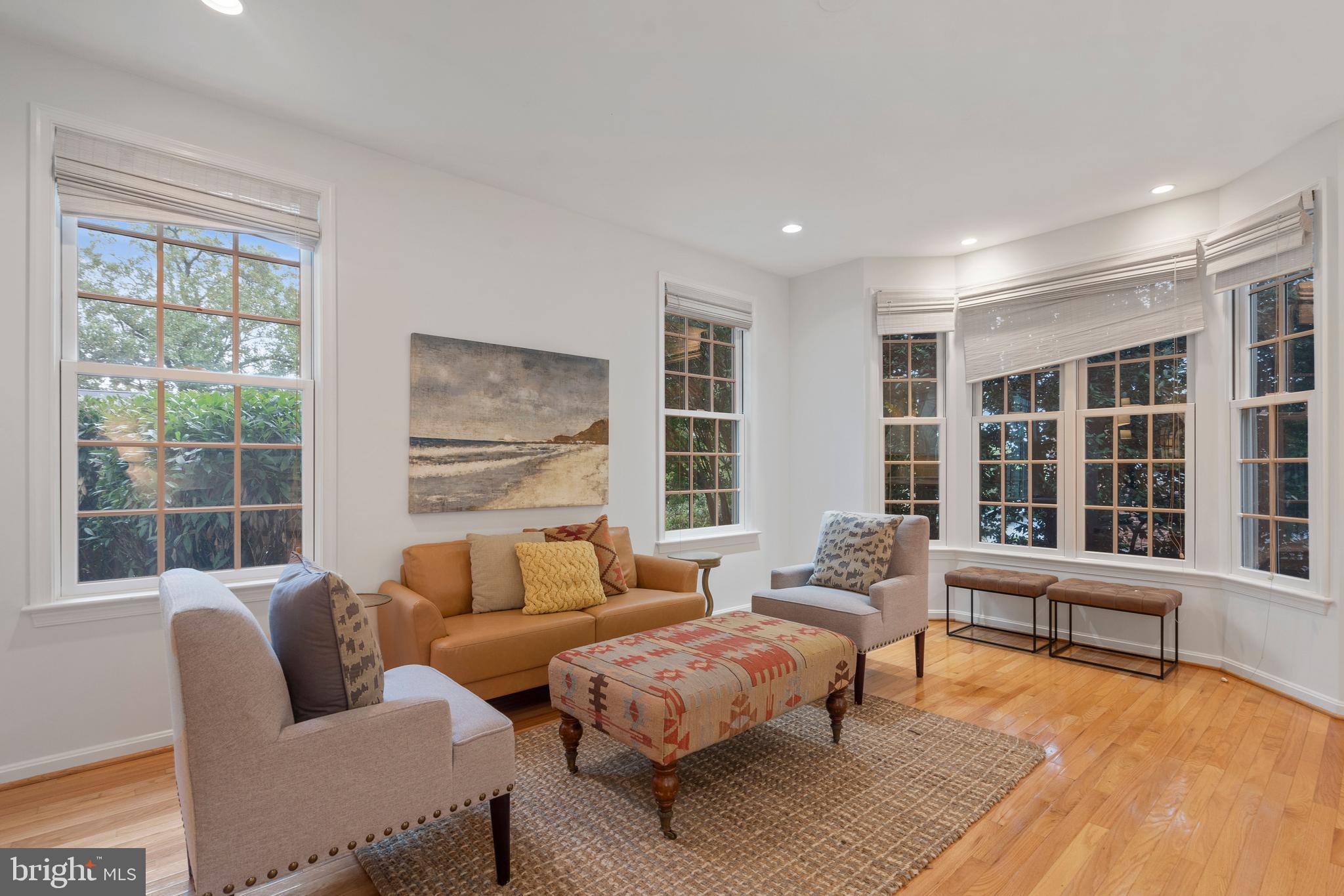 MADISON MANOR - Residential