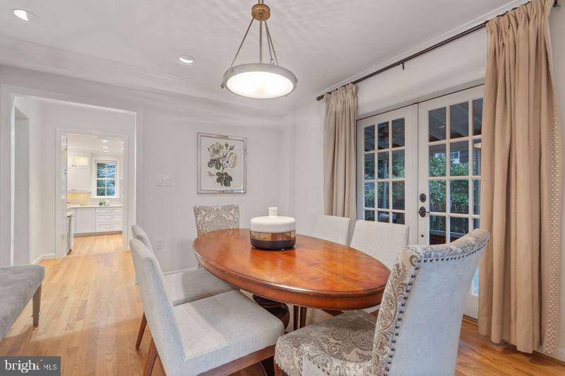 MADISON MANOR - Residential