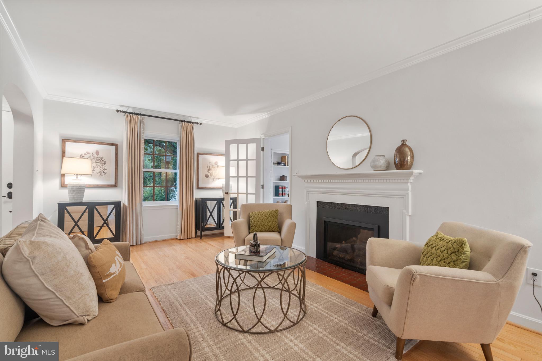 MADISON MANOR - Residential