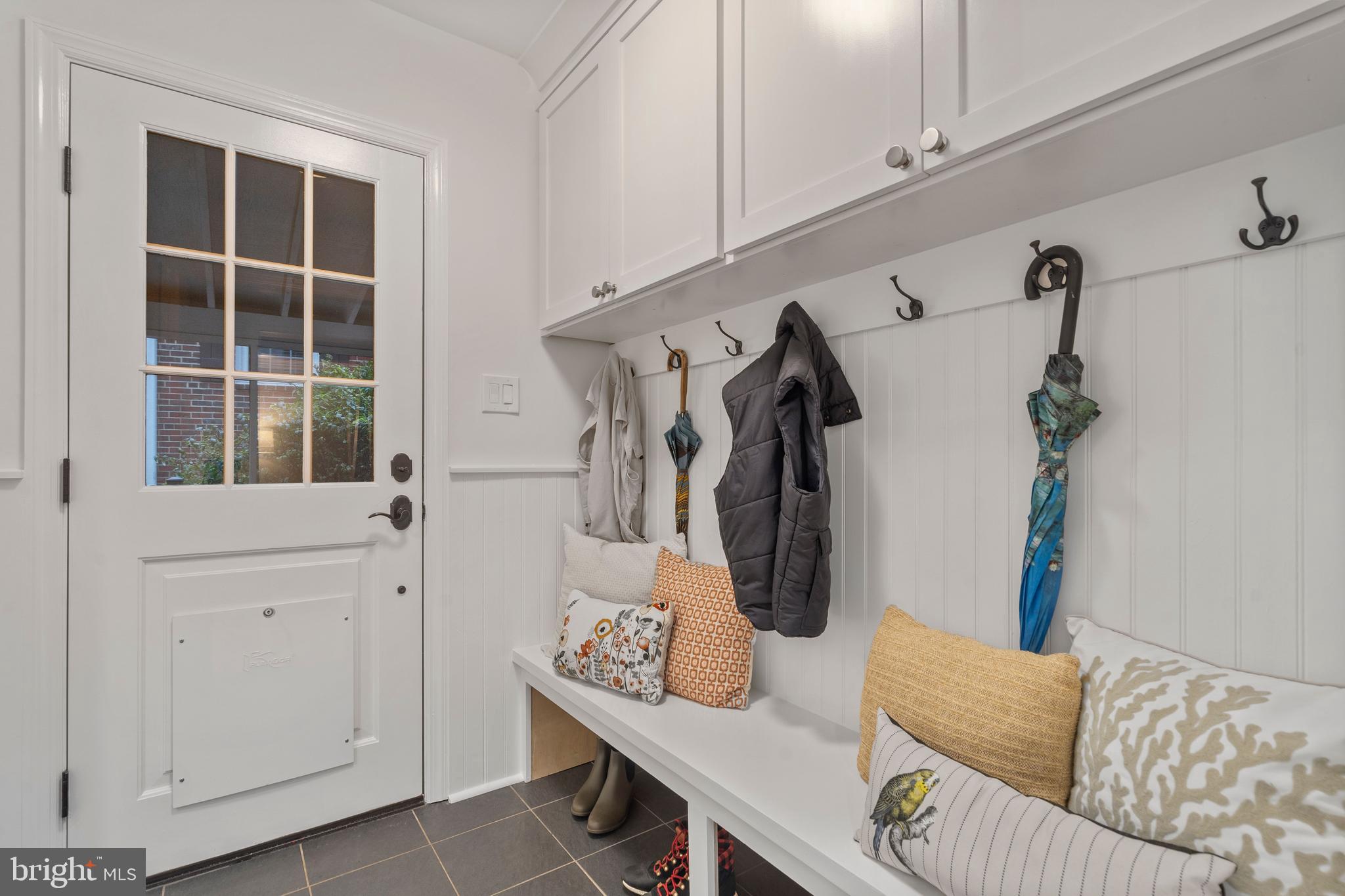 MADISON MANOR - Residential