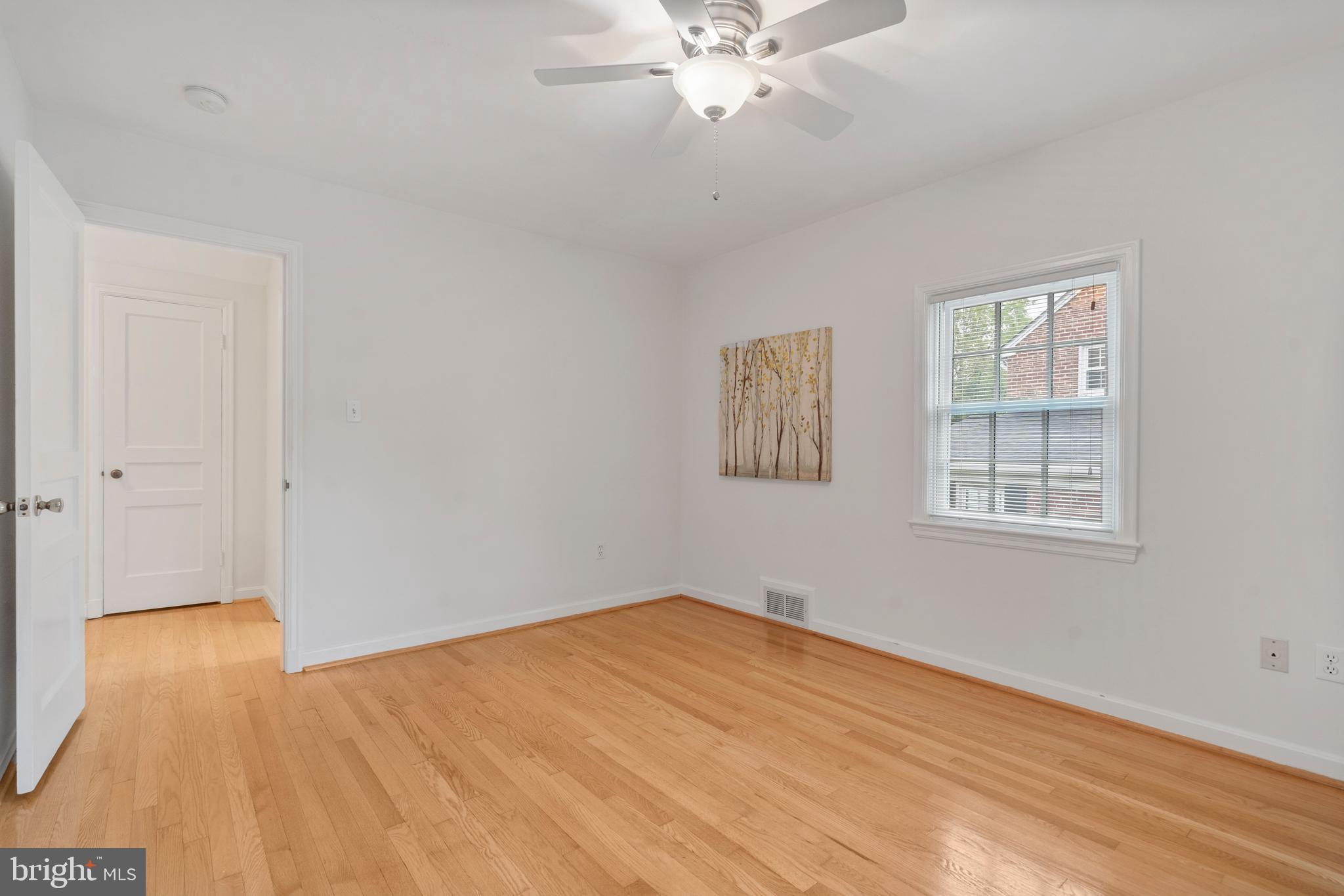 MADISON MANOR - Residential