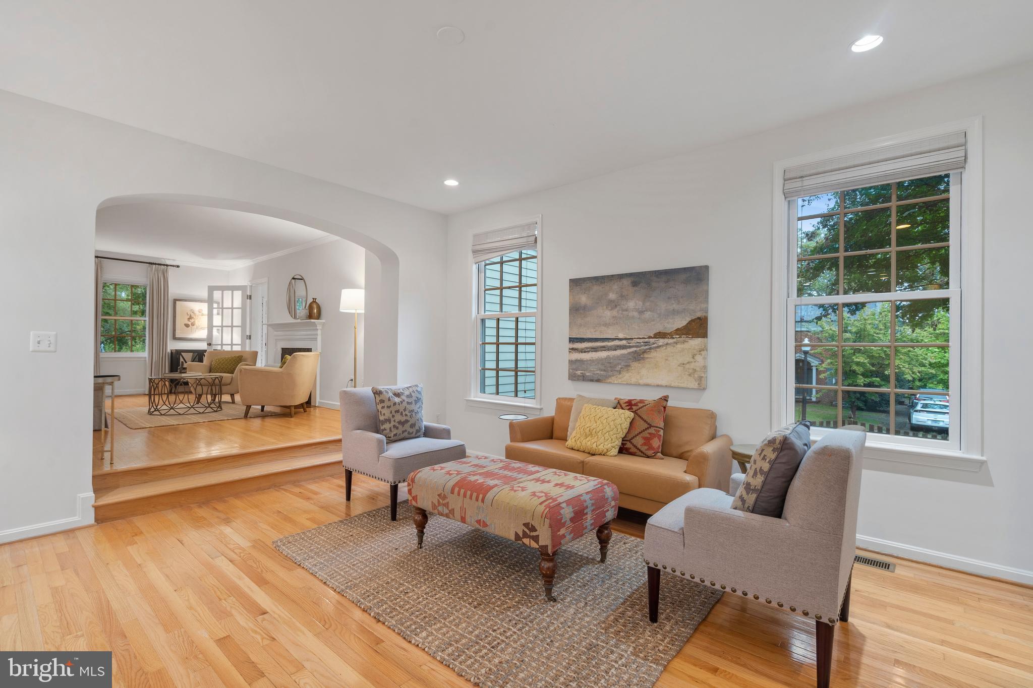 MADISON MANOR - Residential