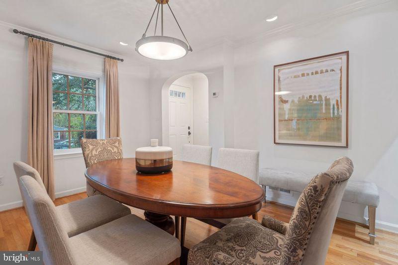 MADISON MANOR - Residential