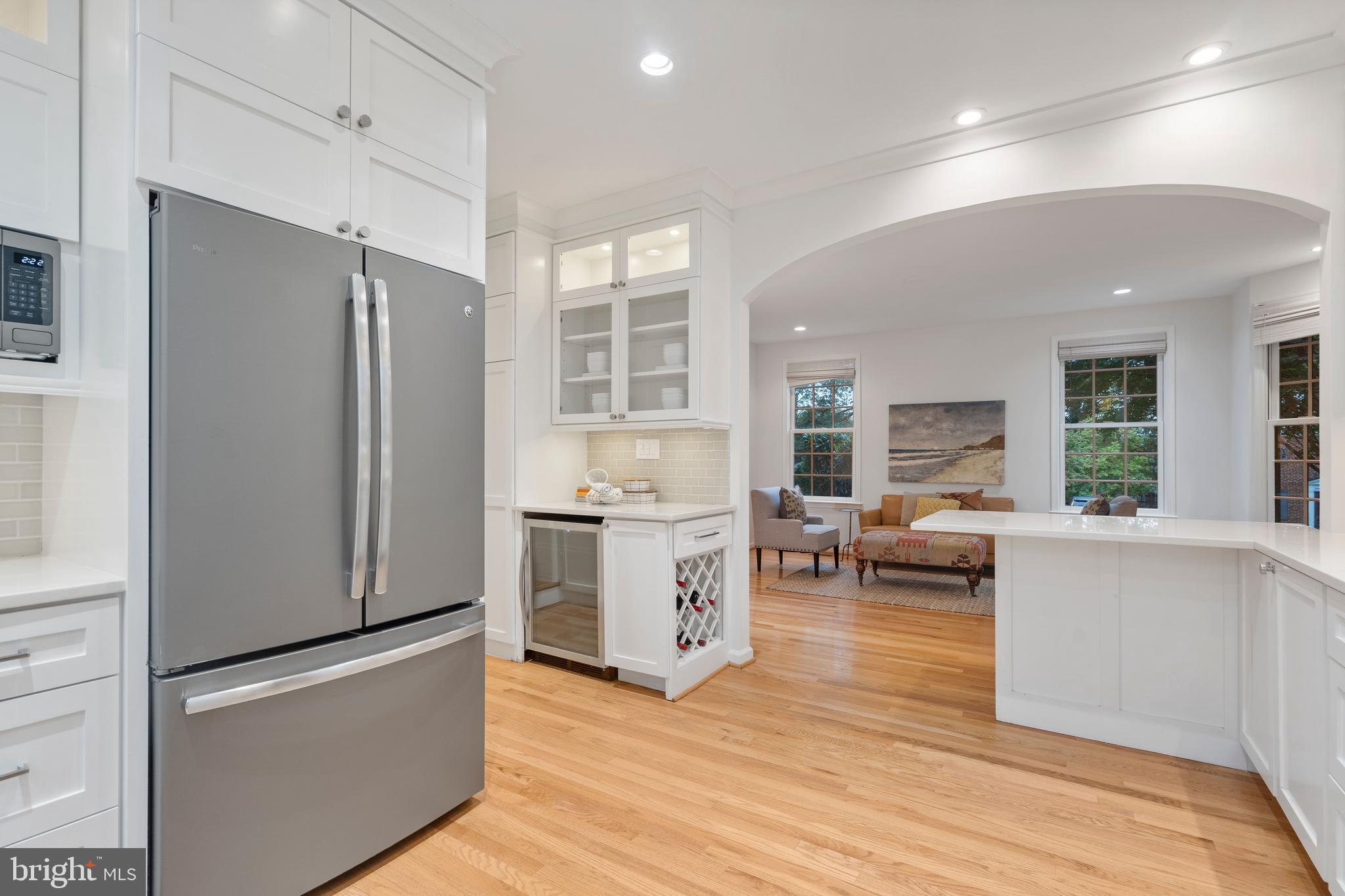 MADISON MANOR - Residential