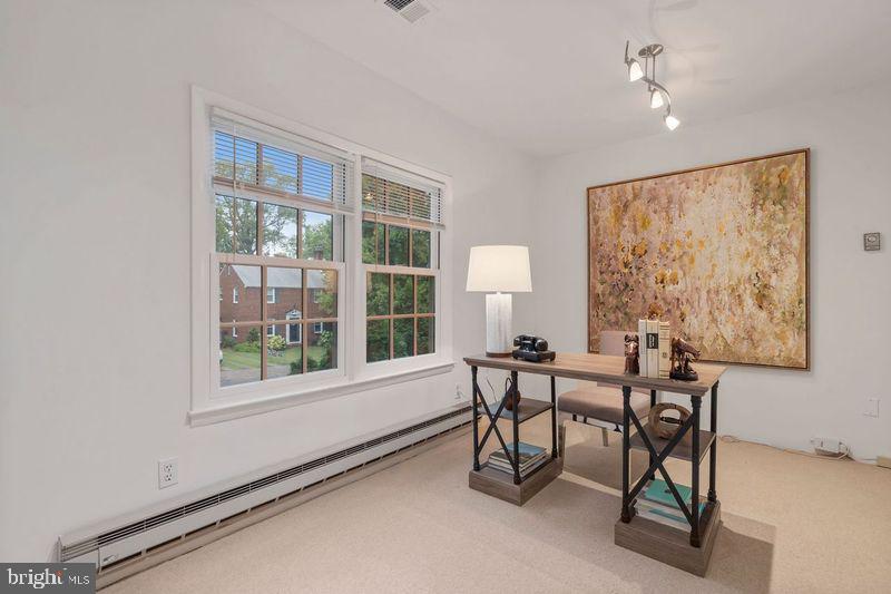 MADISON MANOR - Residential