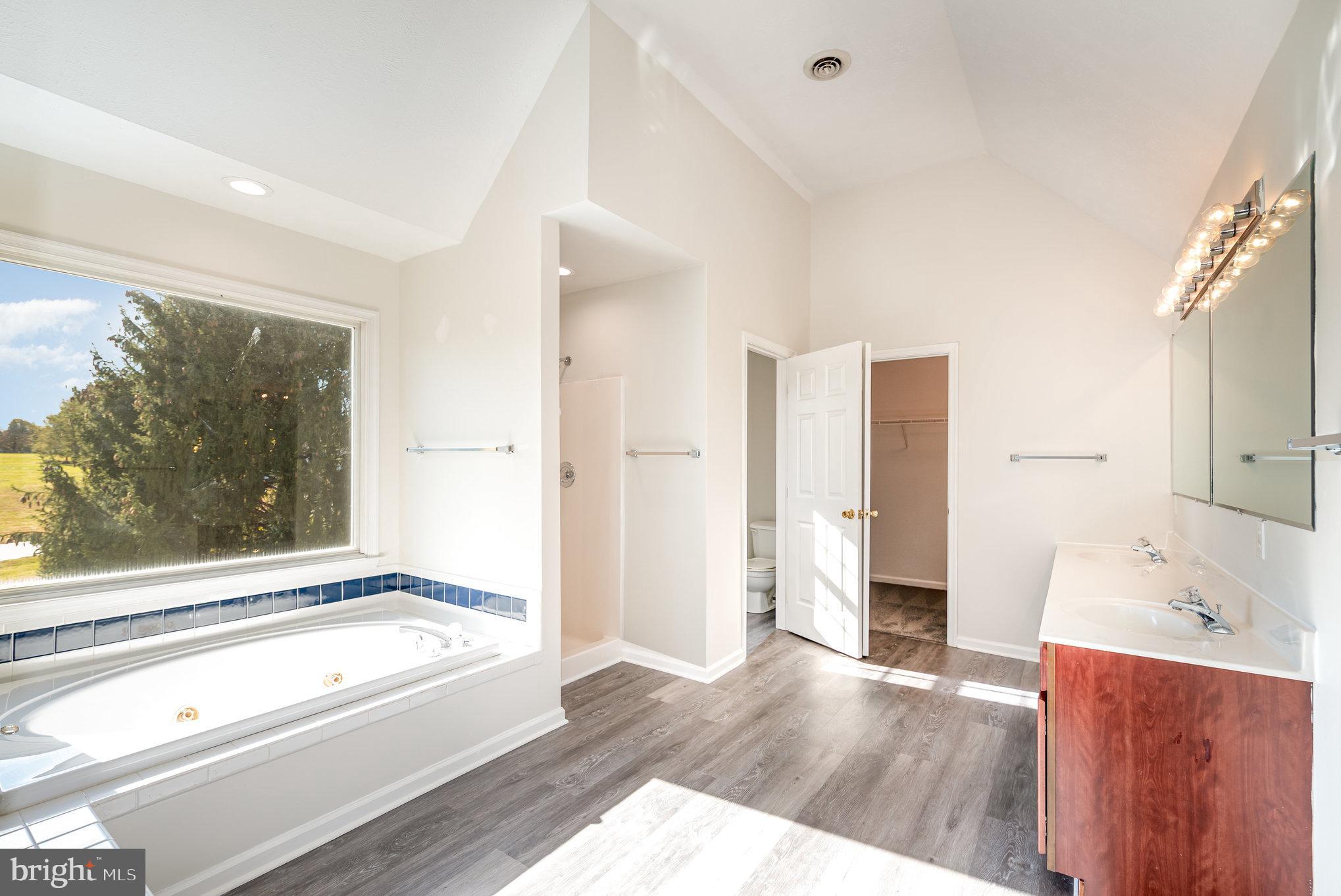 TOMAX FARMS - Residential