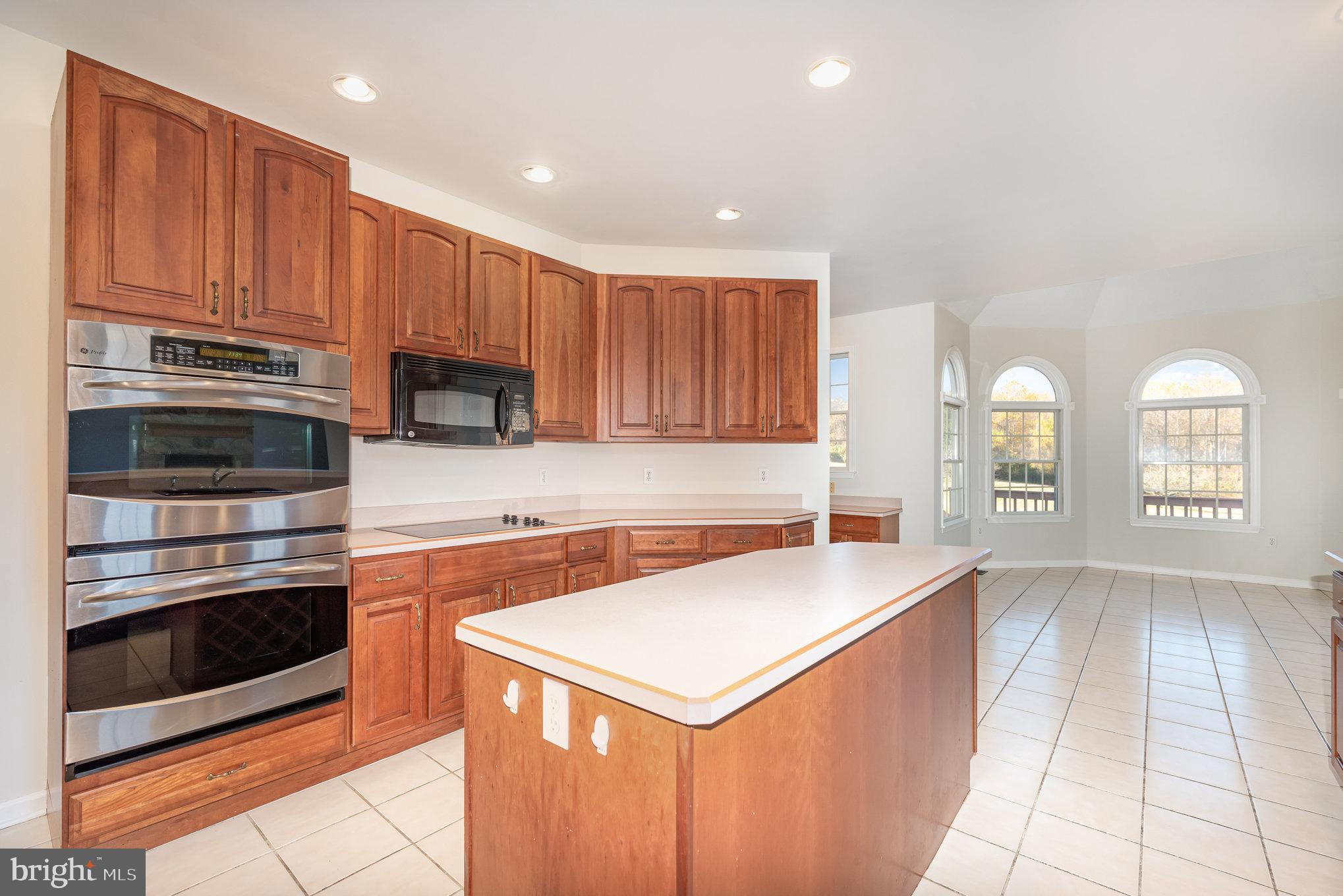 TOMAX FARMS - Residential