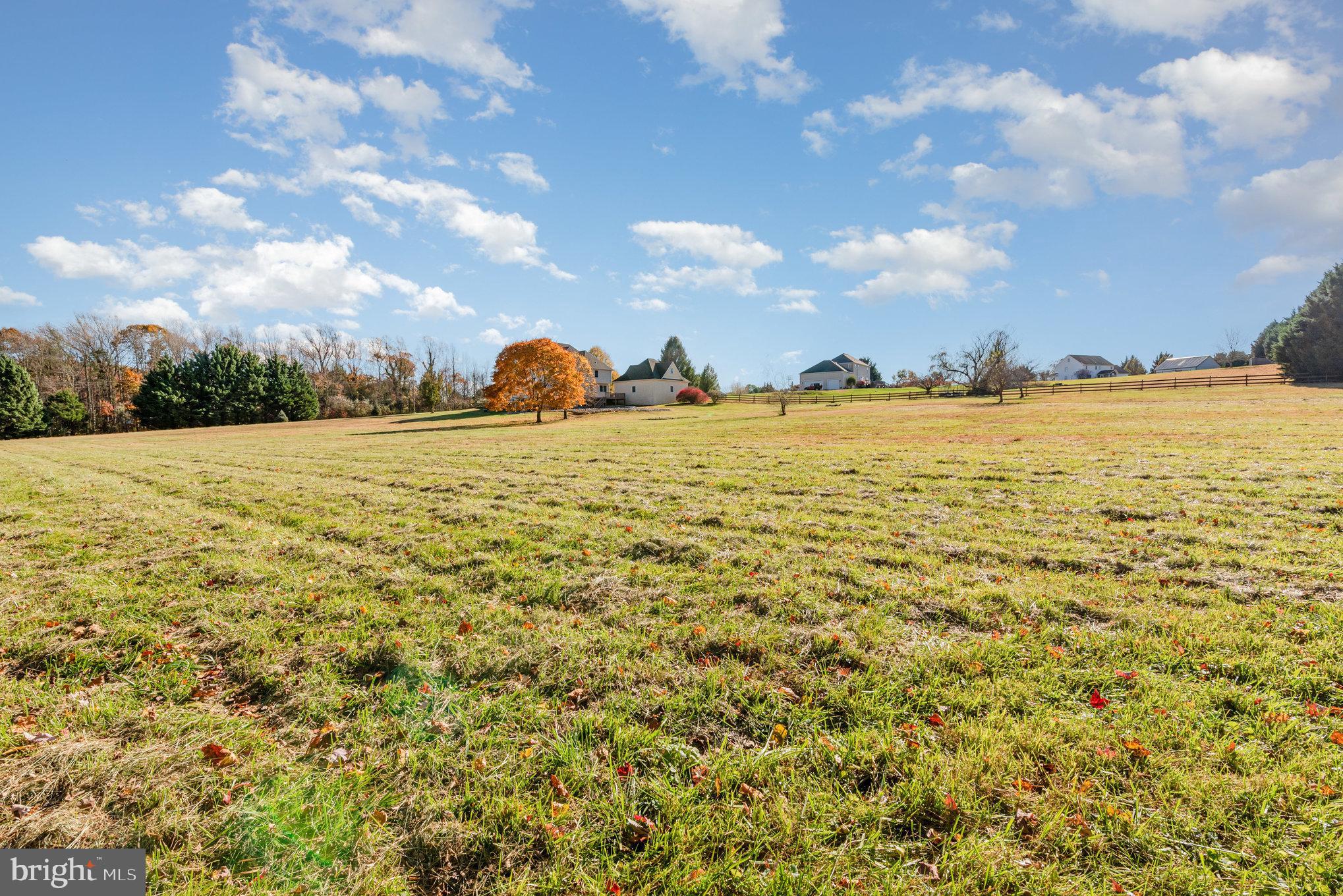 TOMAX FARMS - Residential